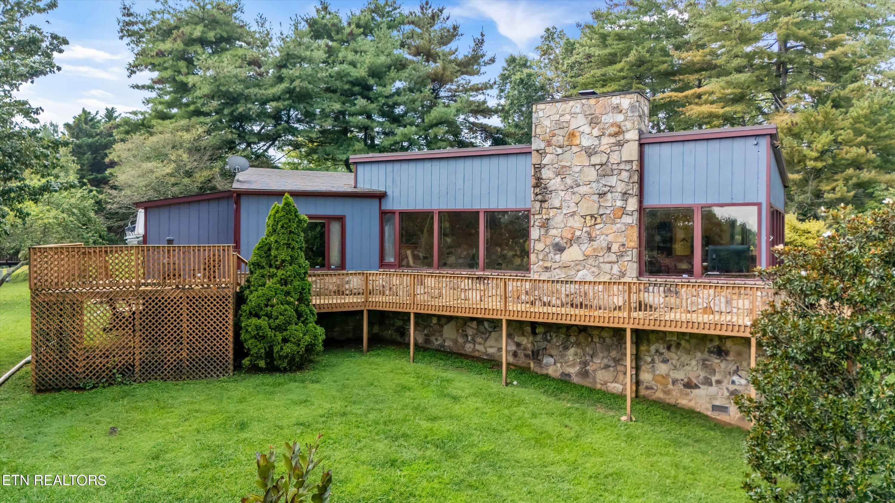 411 Orchard Knob Road Clinton TN 37716