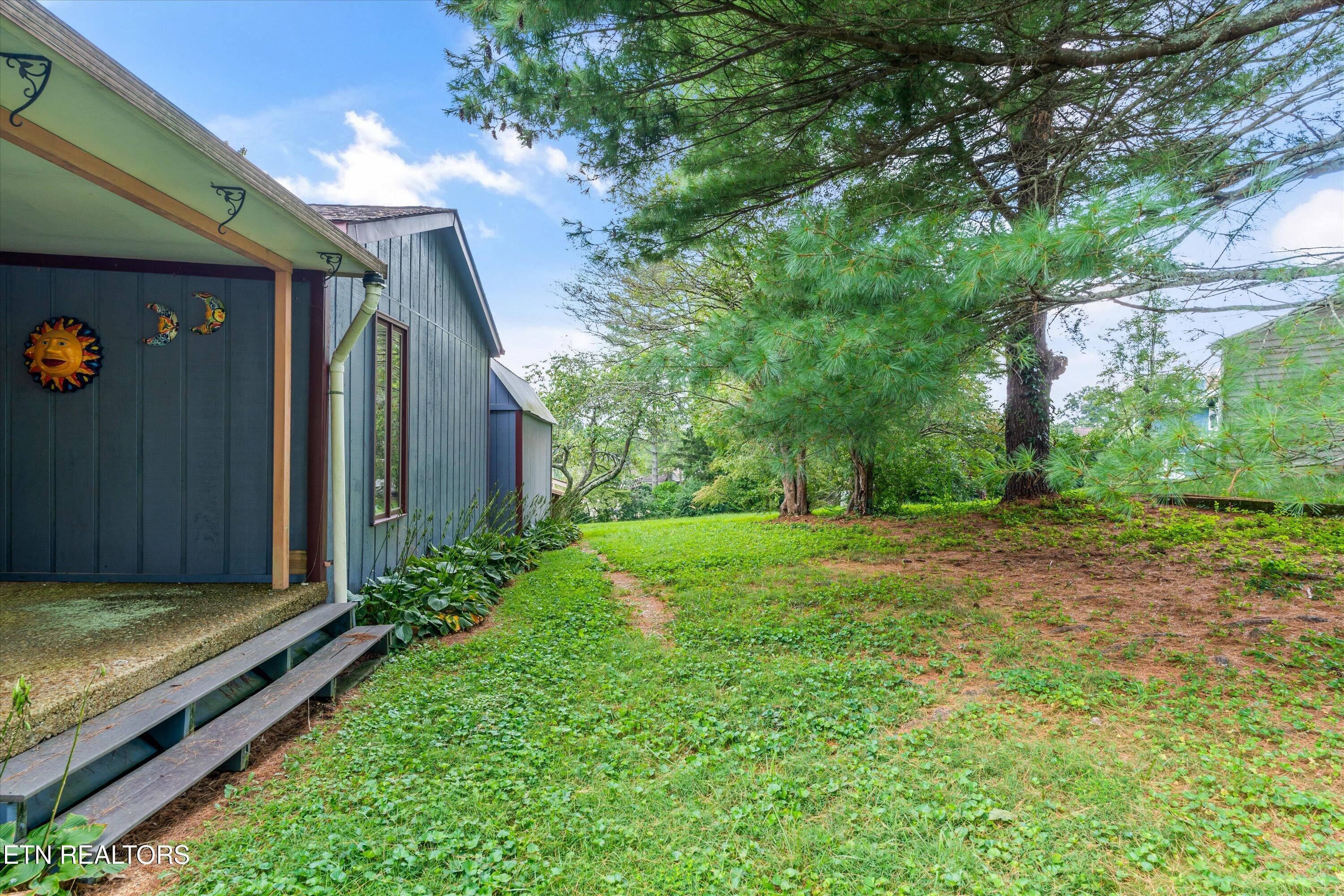 411 Orchard Knob Road Clinton TN 37716