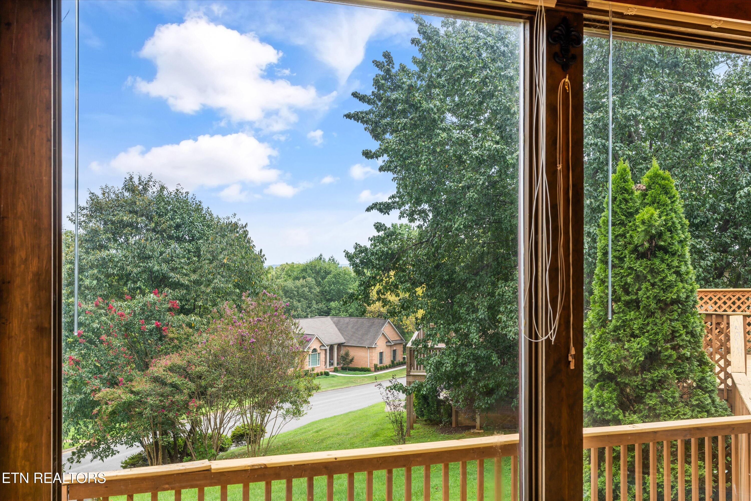 411 Orchard Knob Road Clinton TN 37716