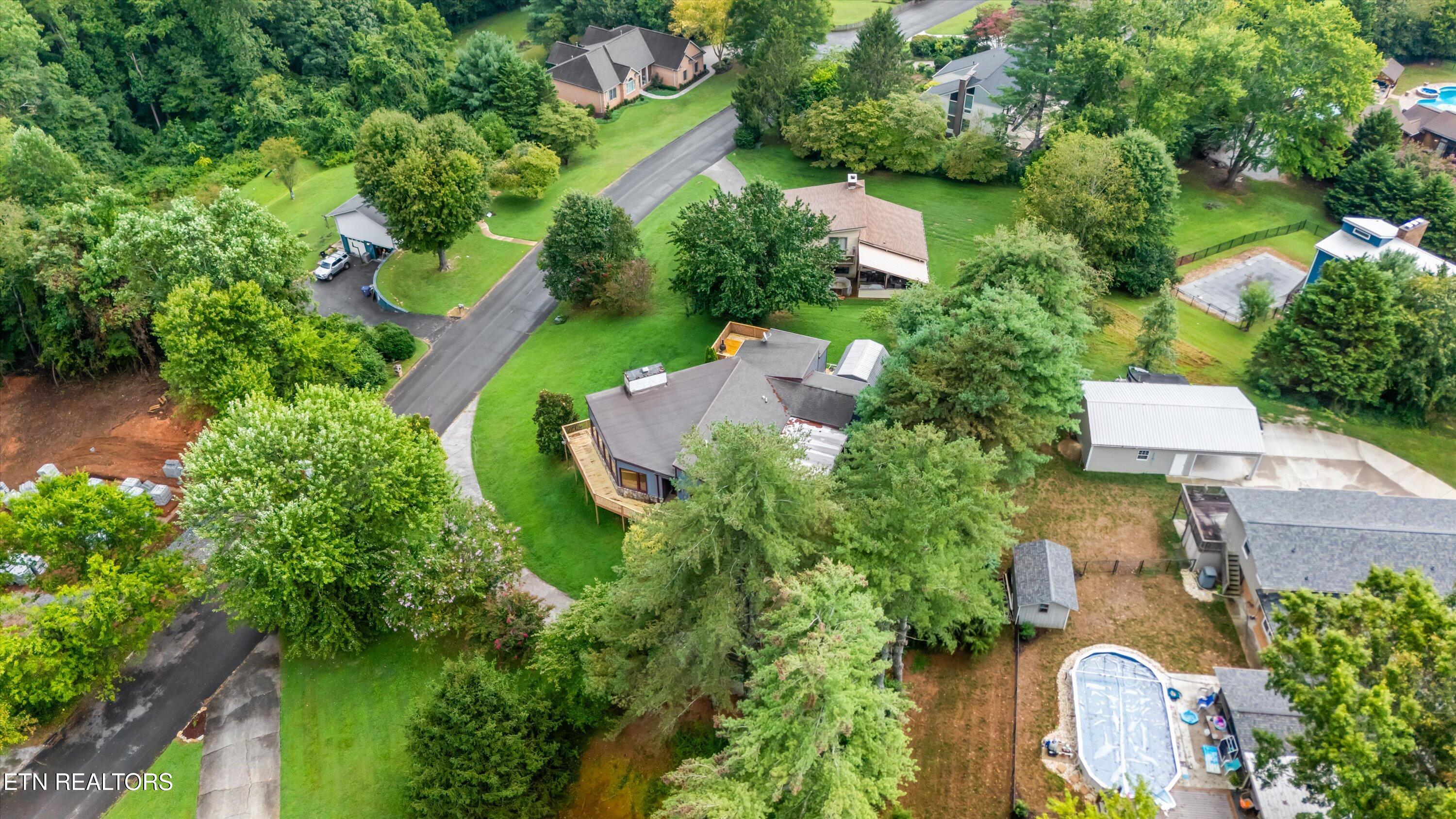 411 Orchard Knob Road Clinton TN 37716