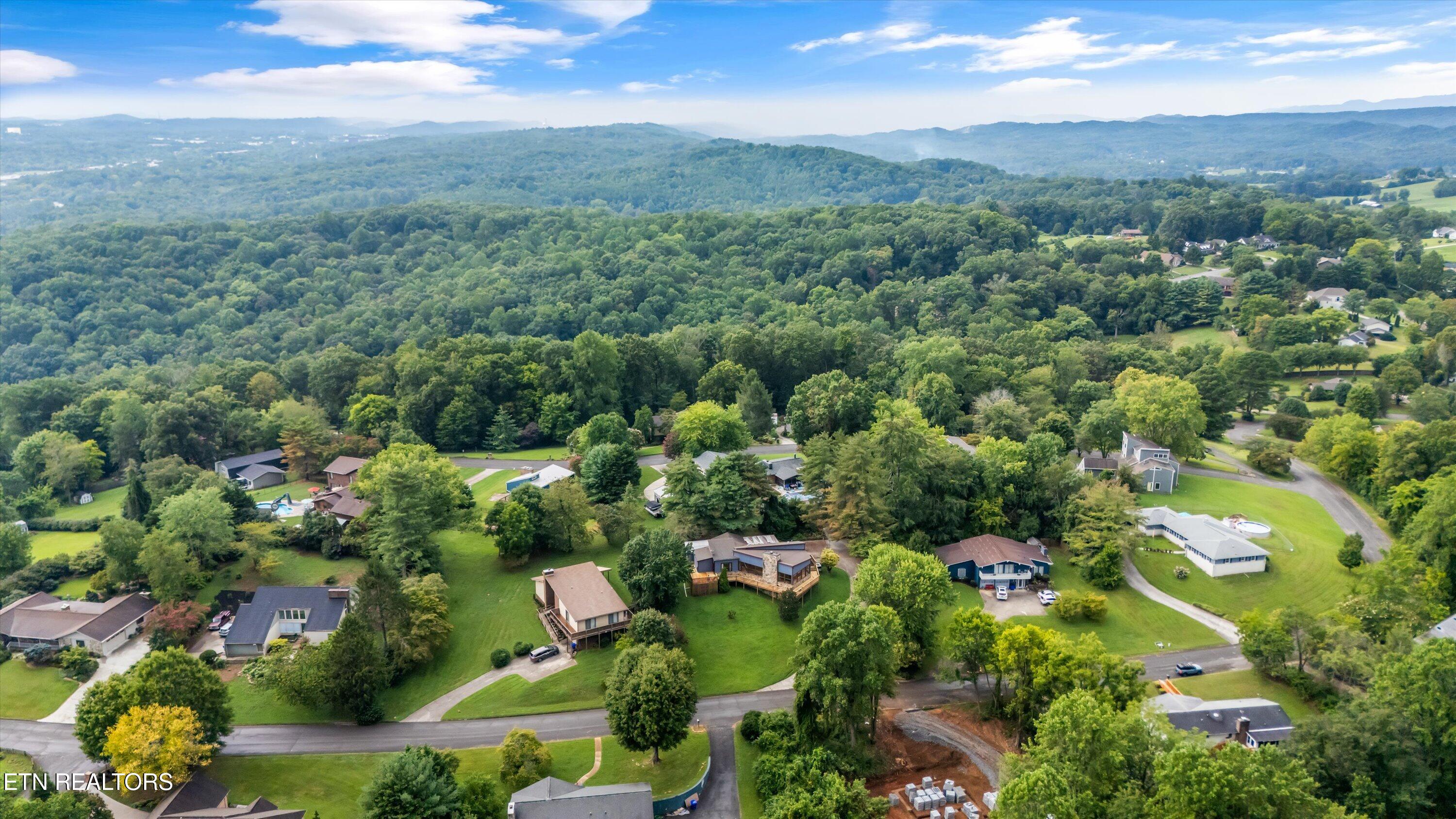 411 Orchard Knob Road Clinton TN 37716