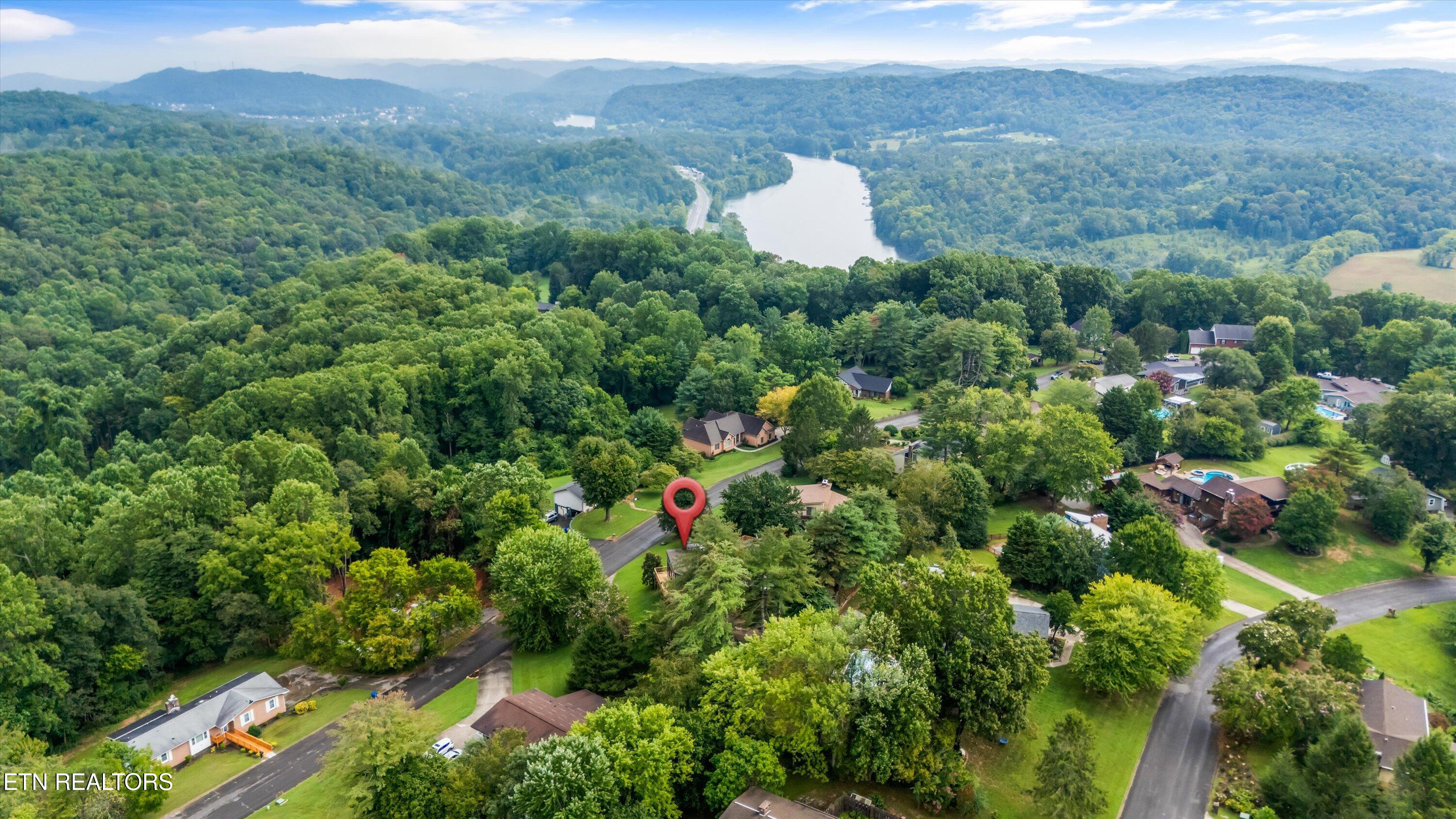 411 Orchard Knob Road Clinton TN 37716