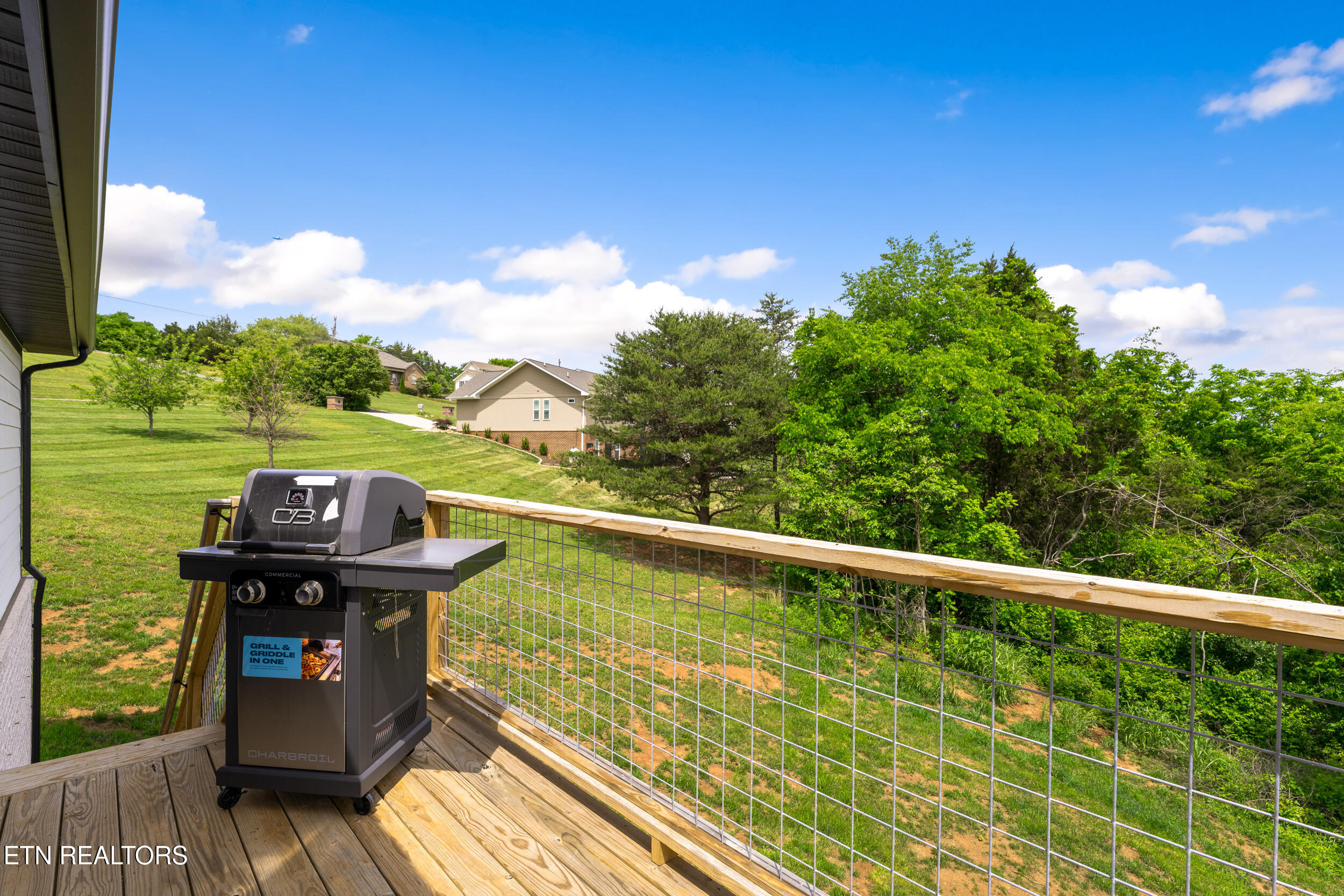 3886 Settlers Trail Kodak TN 37764