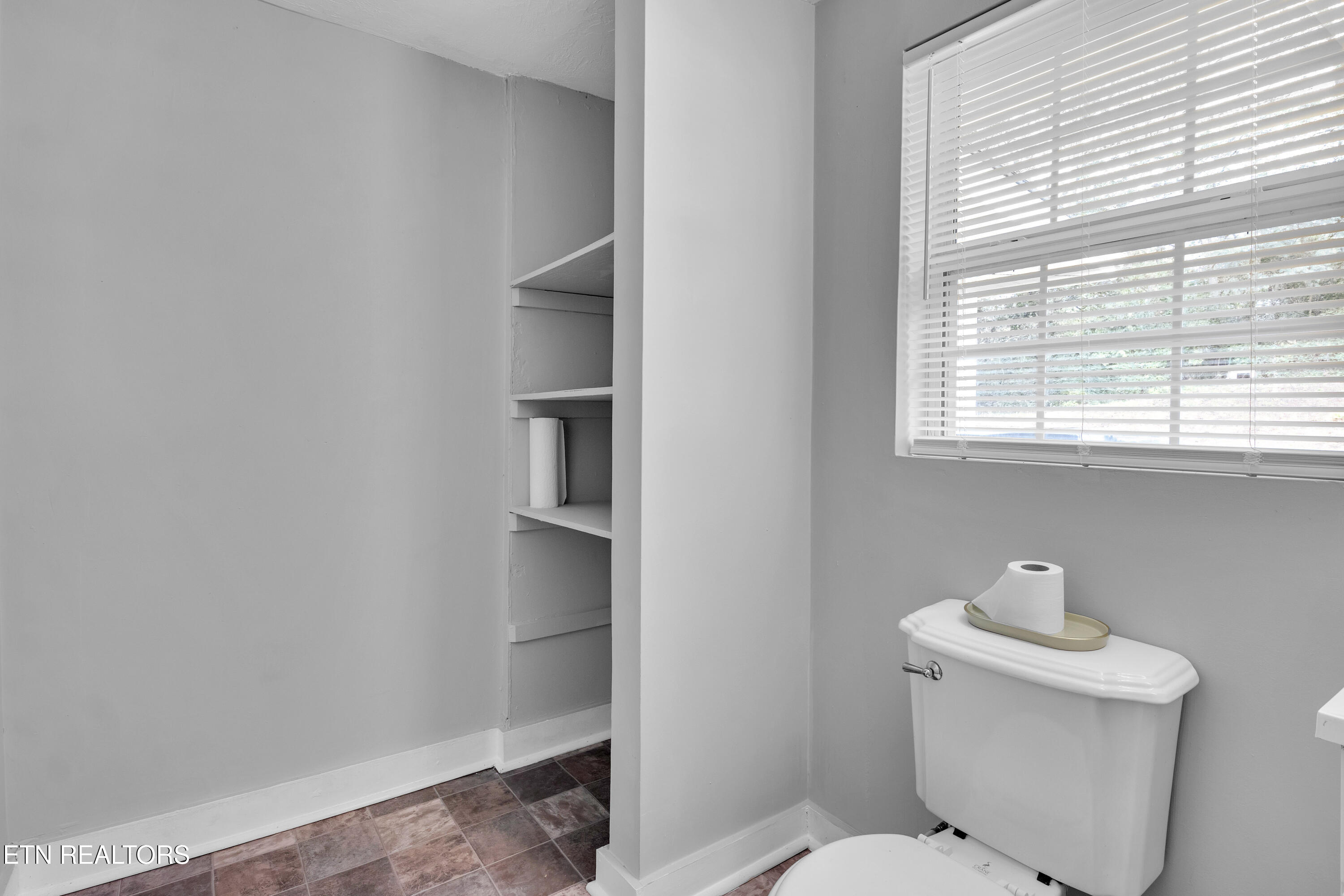3712 Decatur Drive Knoxville TN 37920