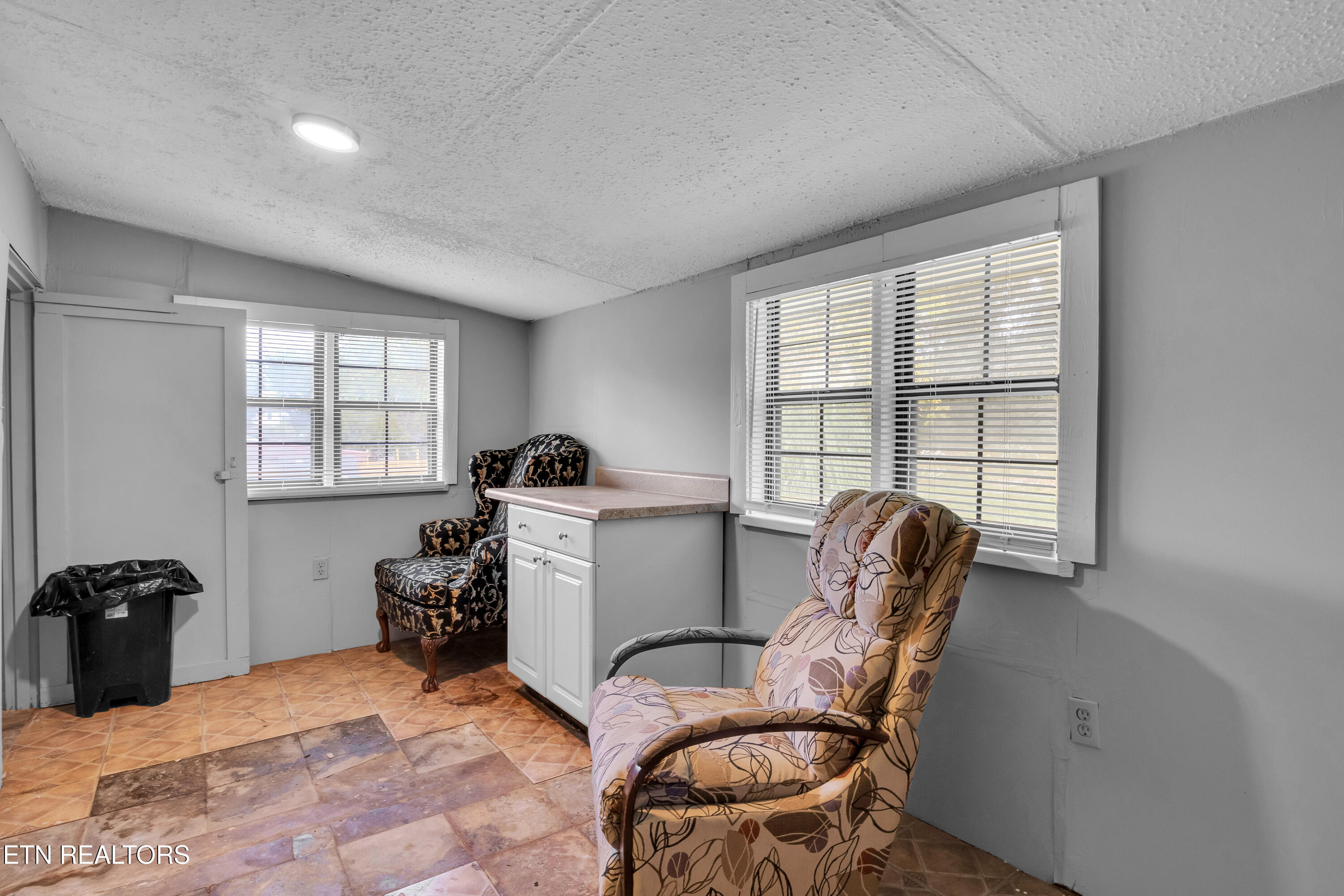 3712 Decatur Drive Knoxville TN 37920