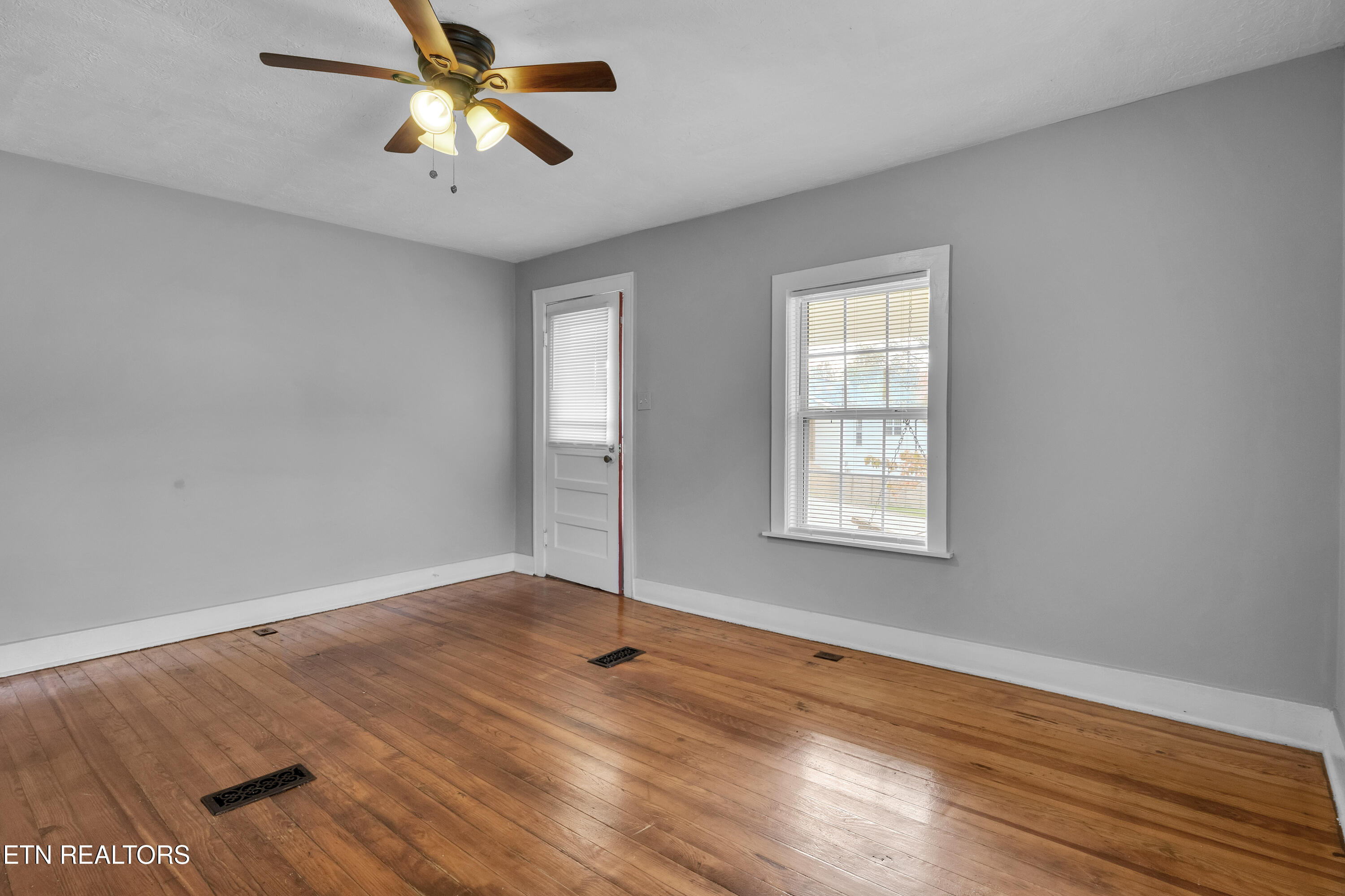 3712 Decatur Drive Knoxville TN 37920