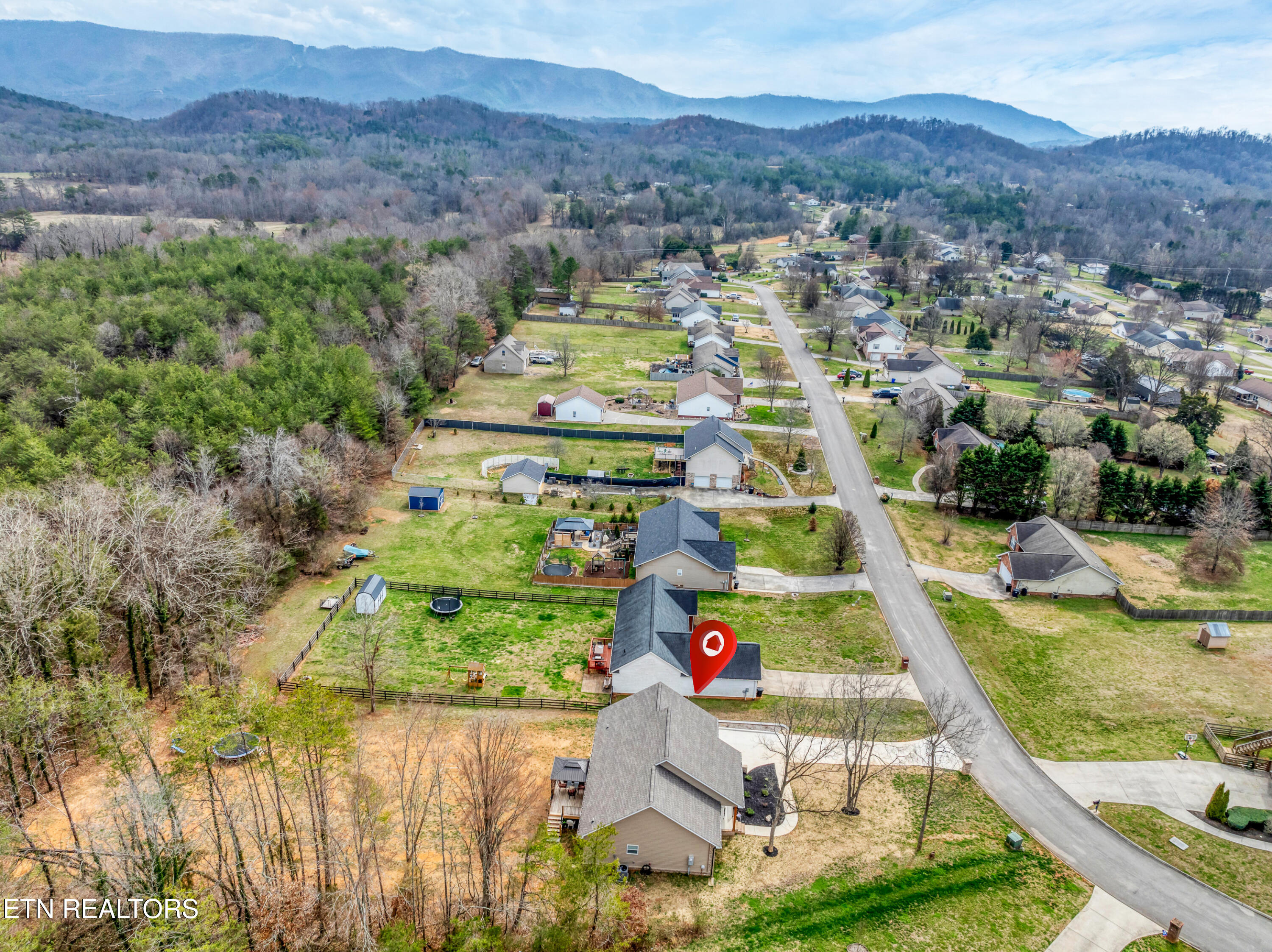 1318 Tomahawk Drive Maryville TN 37803
