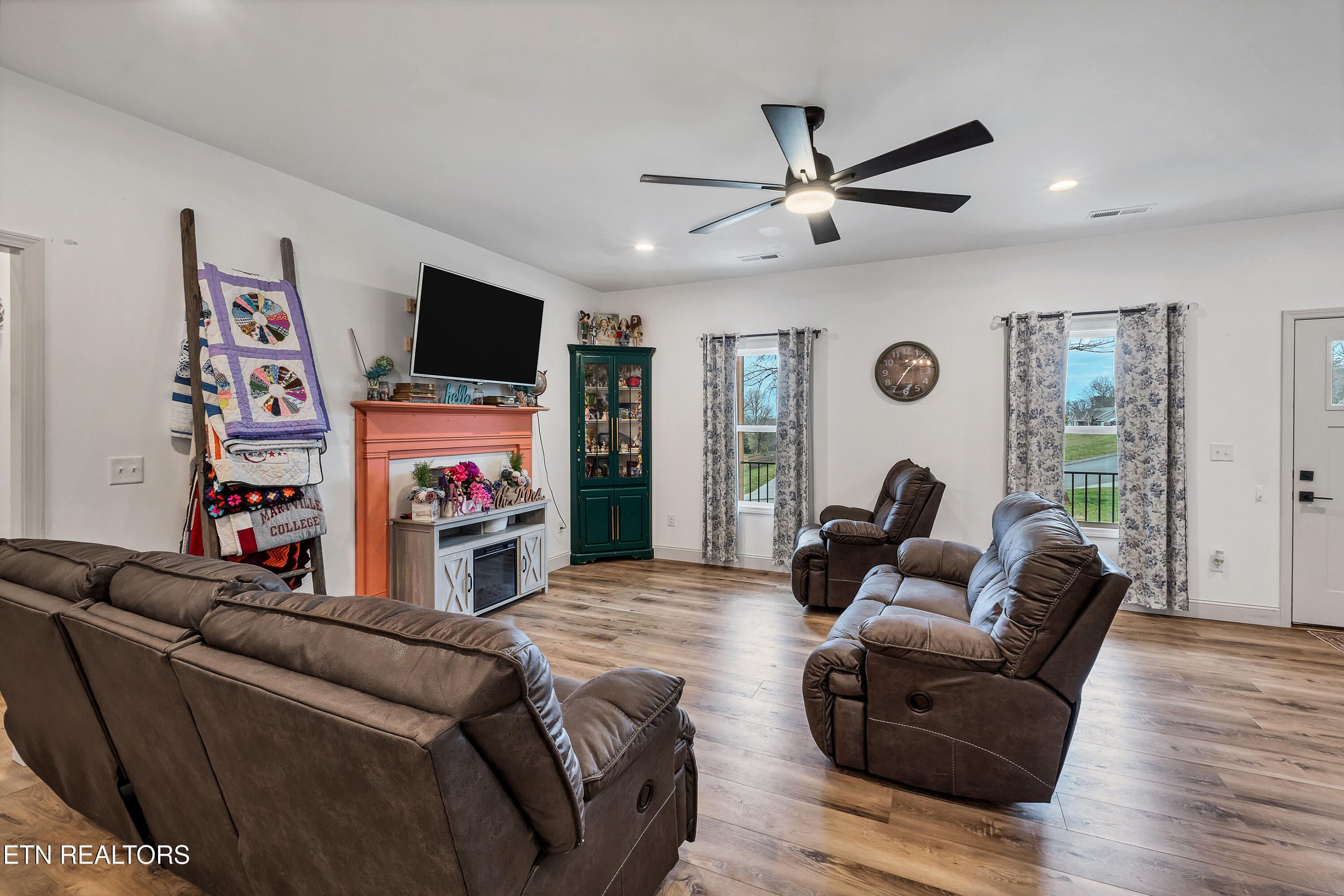1318 Tomahawk Drive Maryville TN 37803