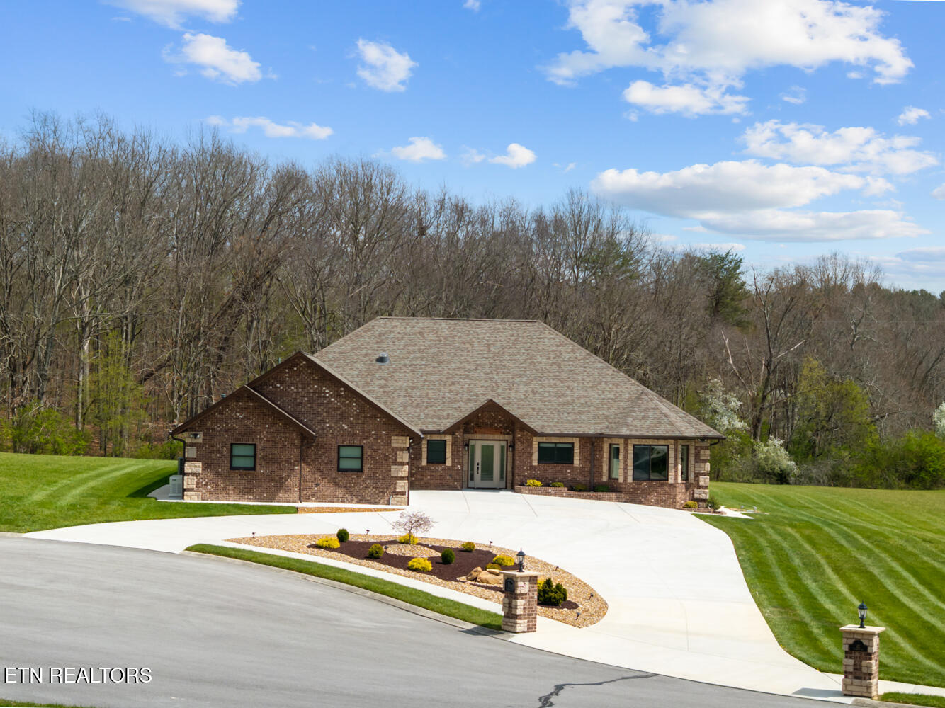 42 Sycamore Road Crossville TN 38555