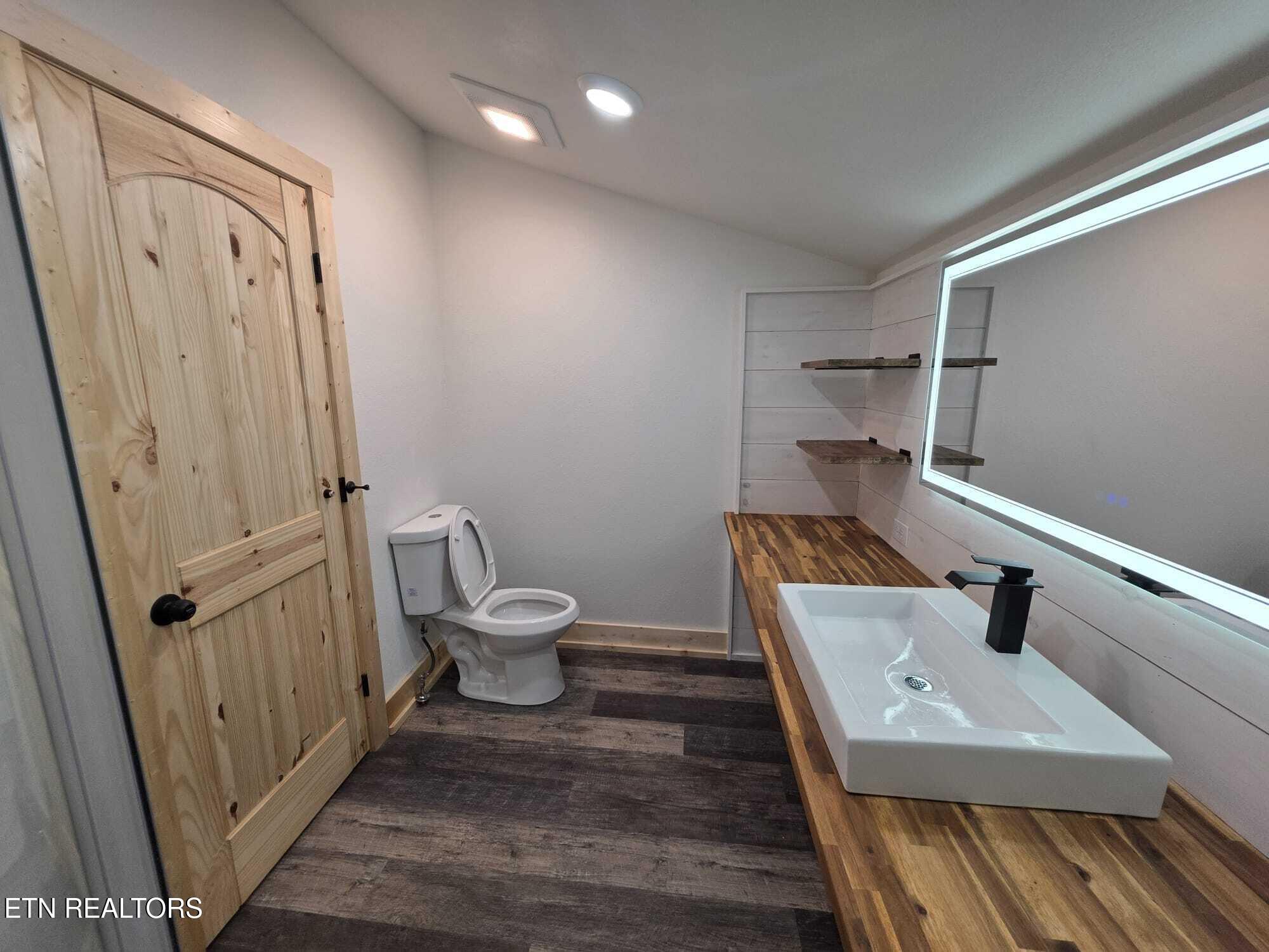 215 Longfield Road Rocky Top TN 37769