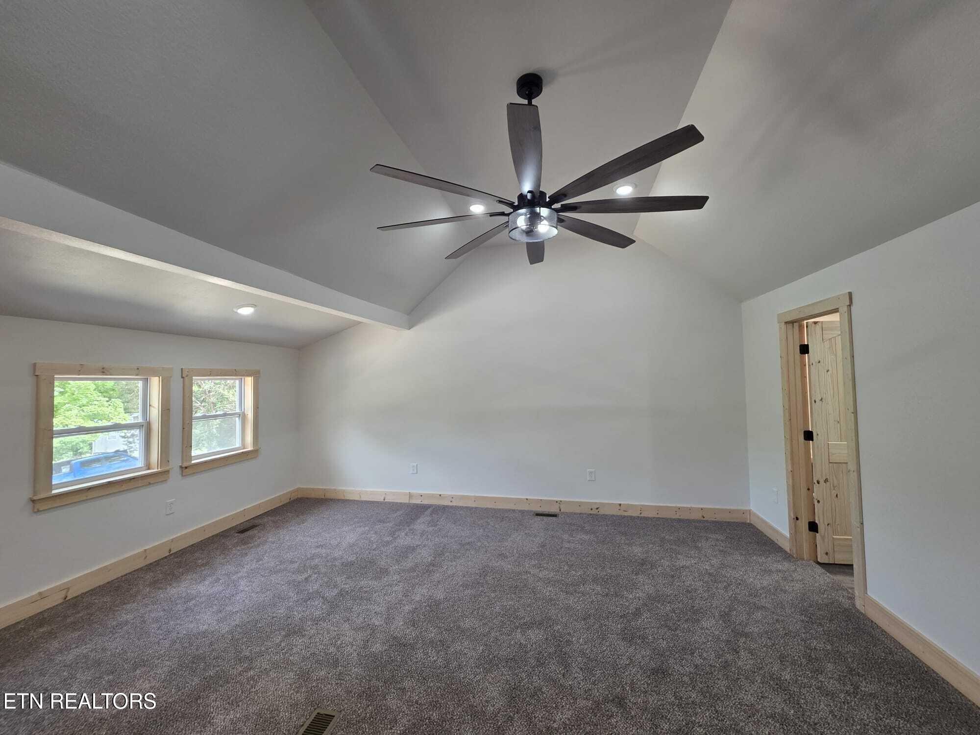 215 Longfield Road Rocky Top TN 37769