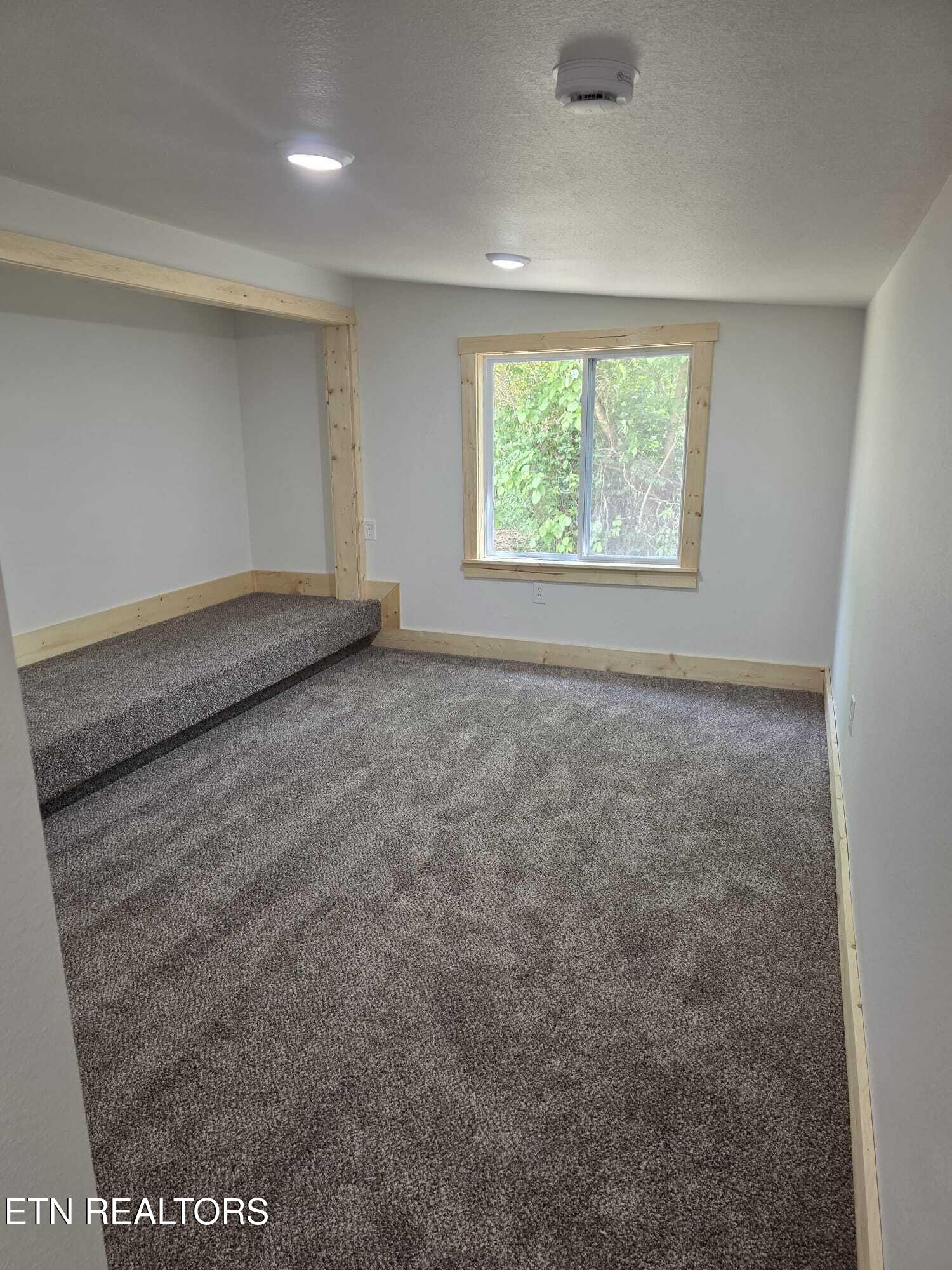 215 Longfield Road Rocky Top TN 37769