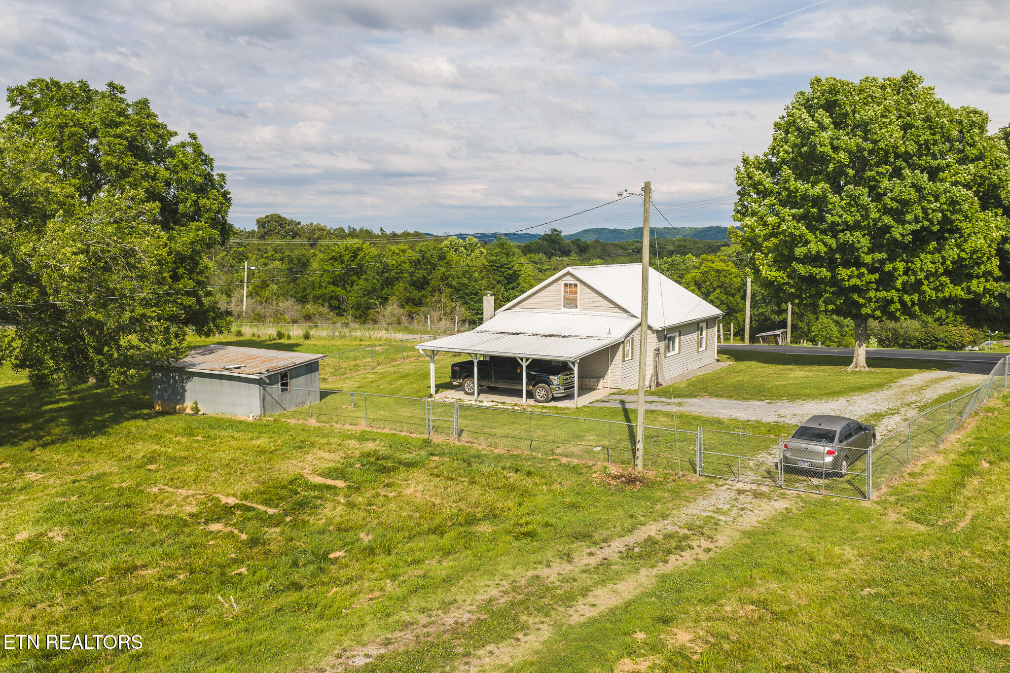 1630 32ac Silver City Road Whitesburg TN 37891