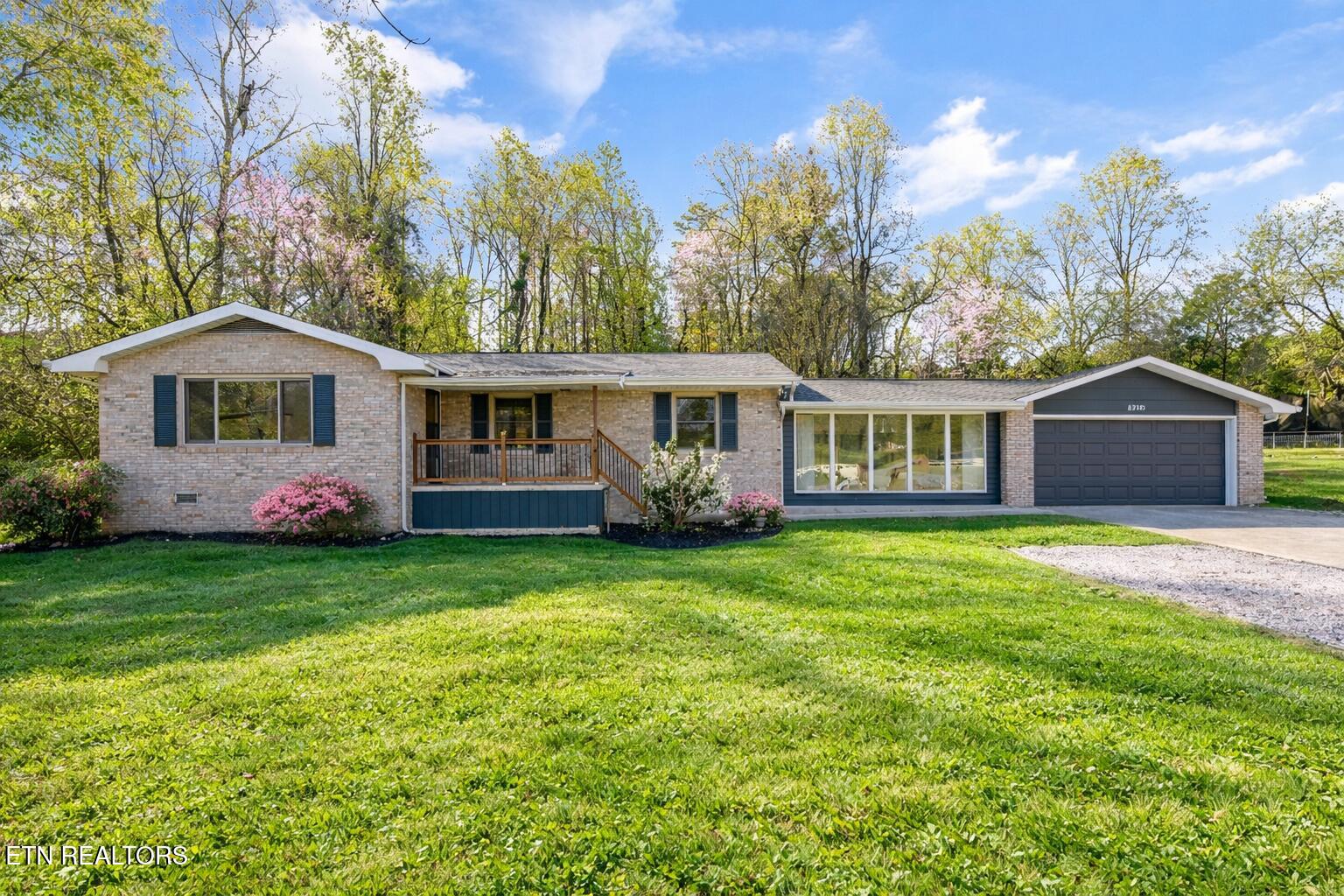 8237 Collier Road Powell TN 37849