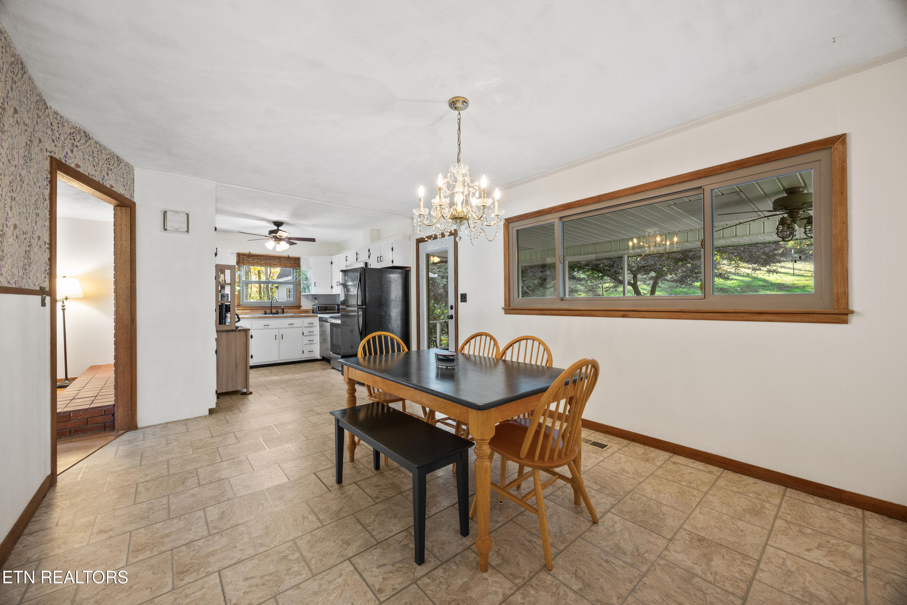 8237 Collier Road Powell TN 37849