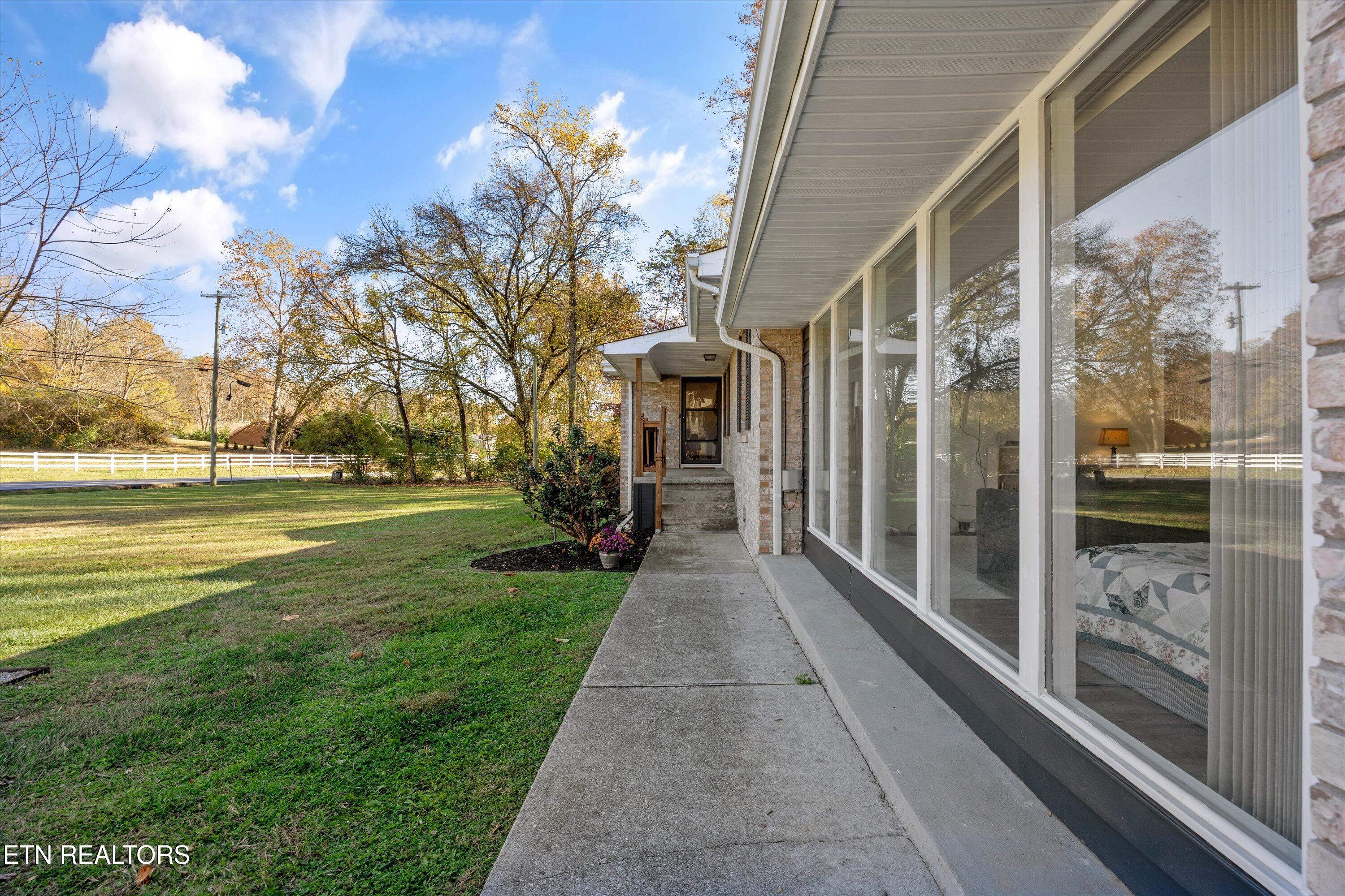 8237 Collier Road Powell TN 37849