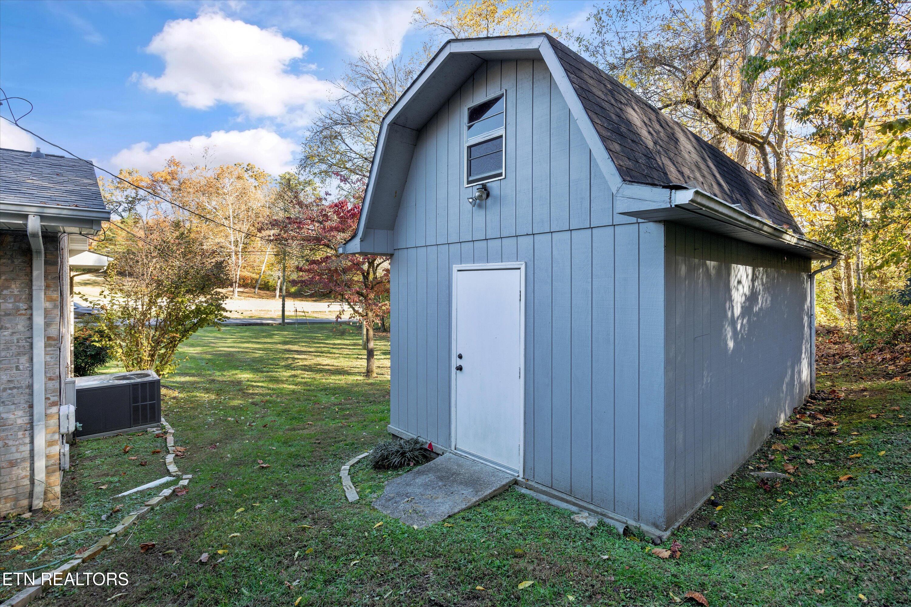 8237 Collier Road Powell TN 37849