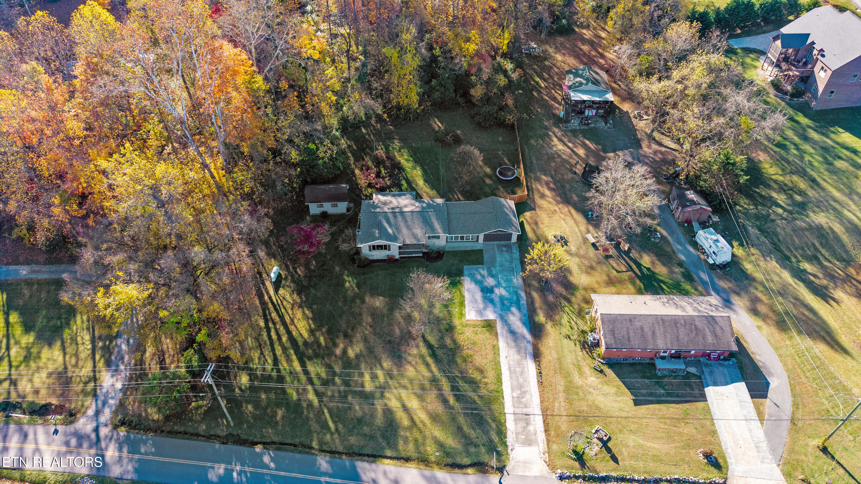 8237 Collier Road Powell TN 37849