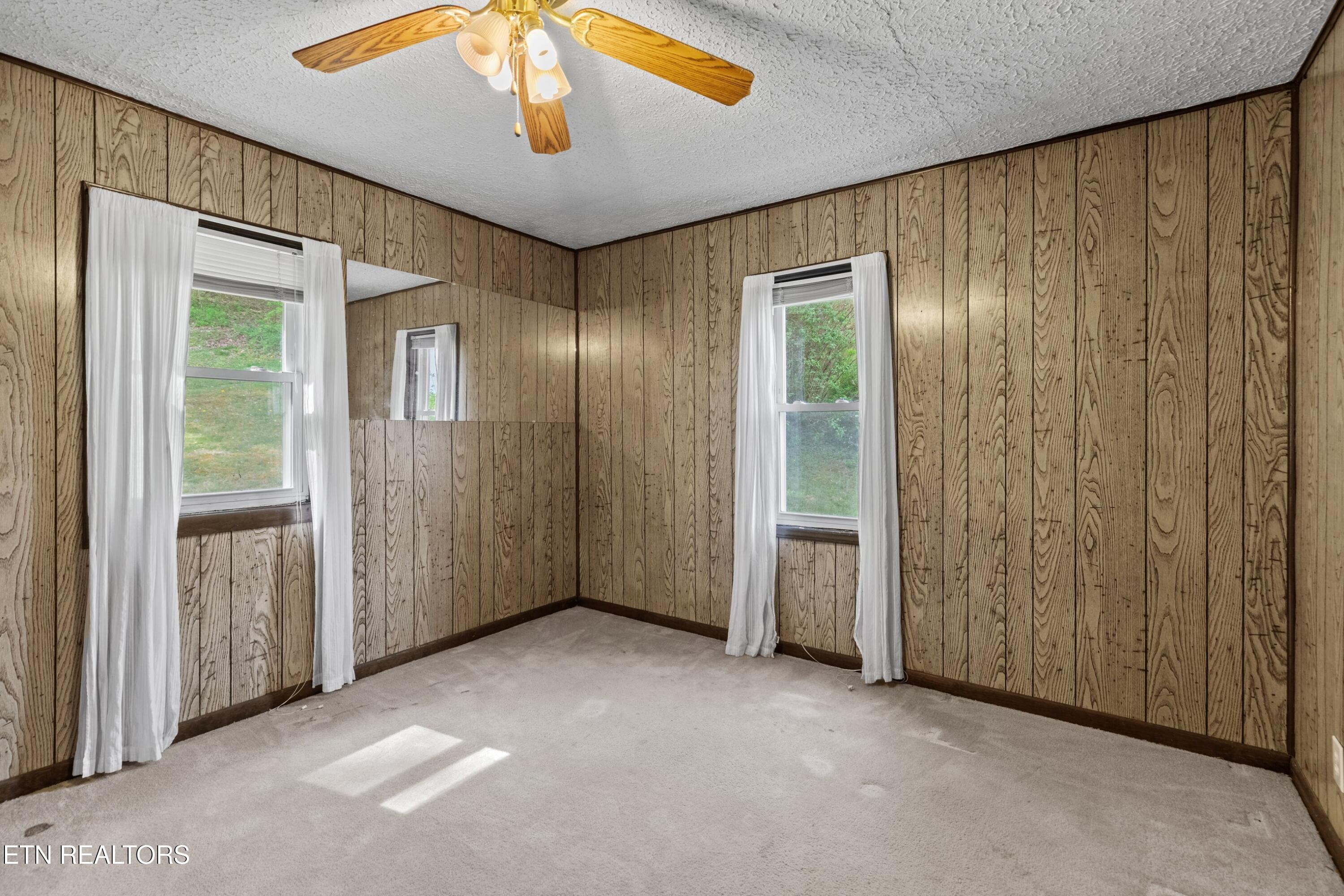 1900 Mountain View Avenue Kingsport TN 37664