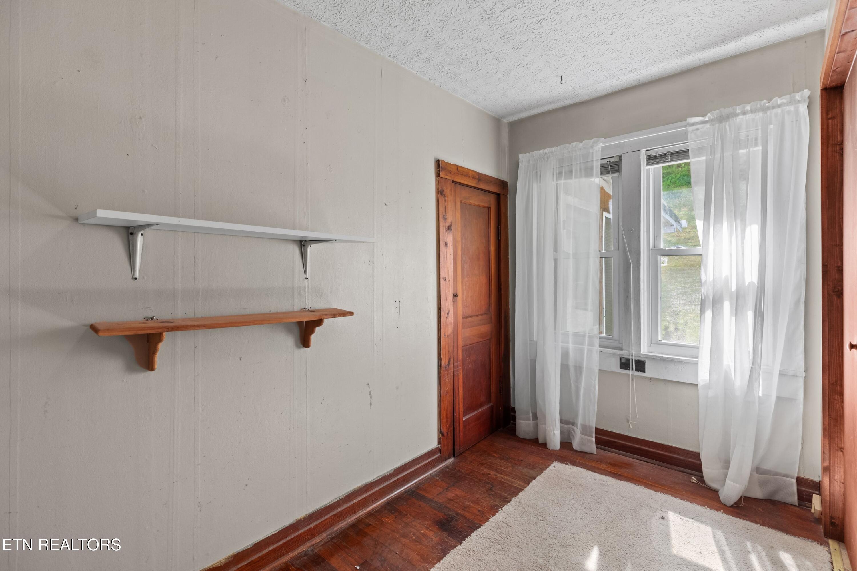 1900 Mountain View Avenue Kingsport TN 37664