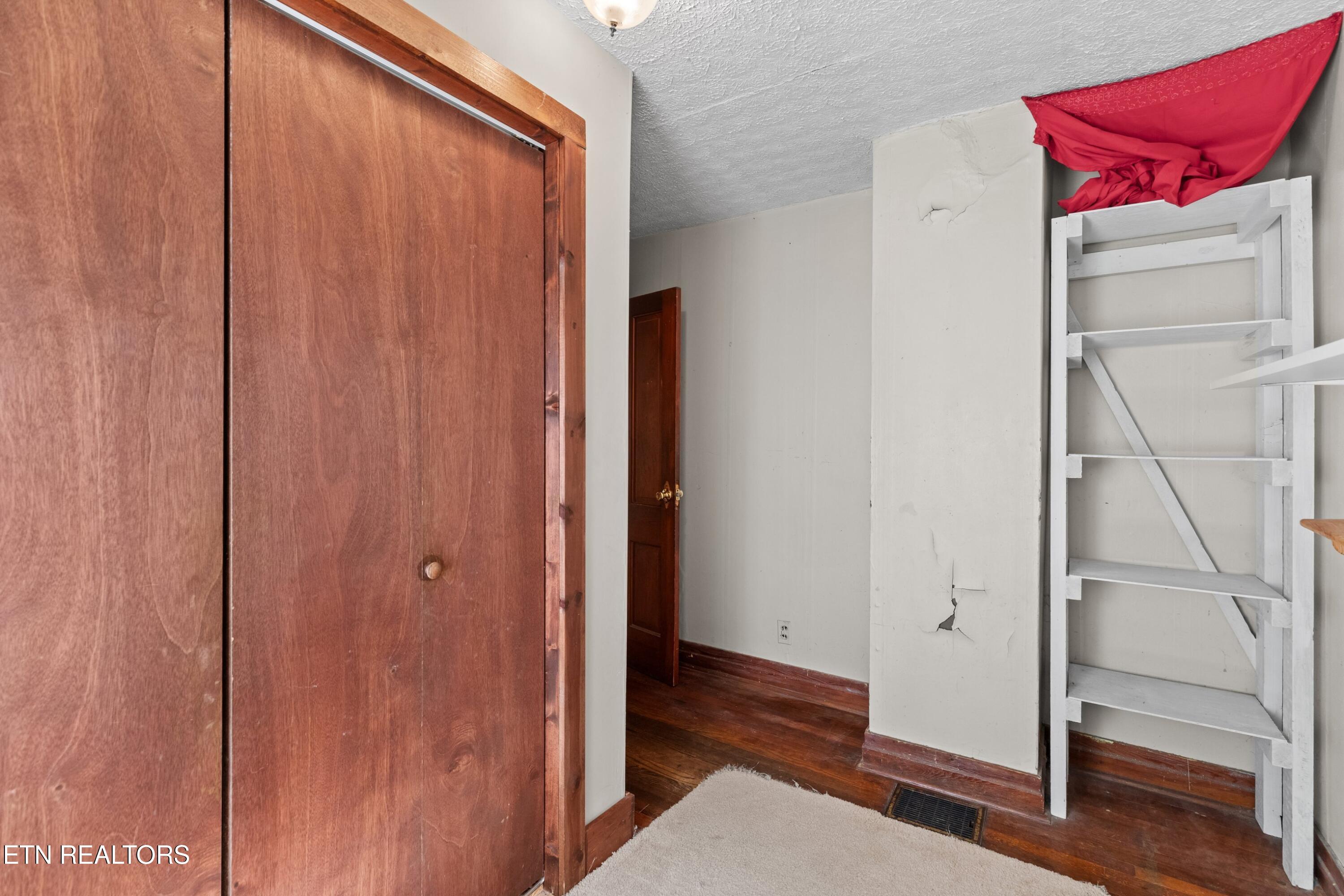 1900 Mountain View Avenue Kingsport TN 37664