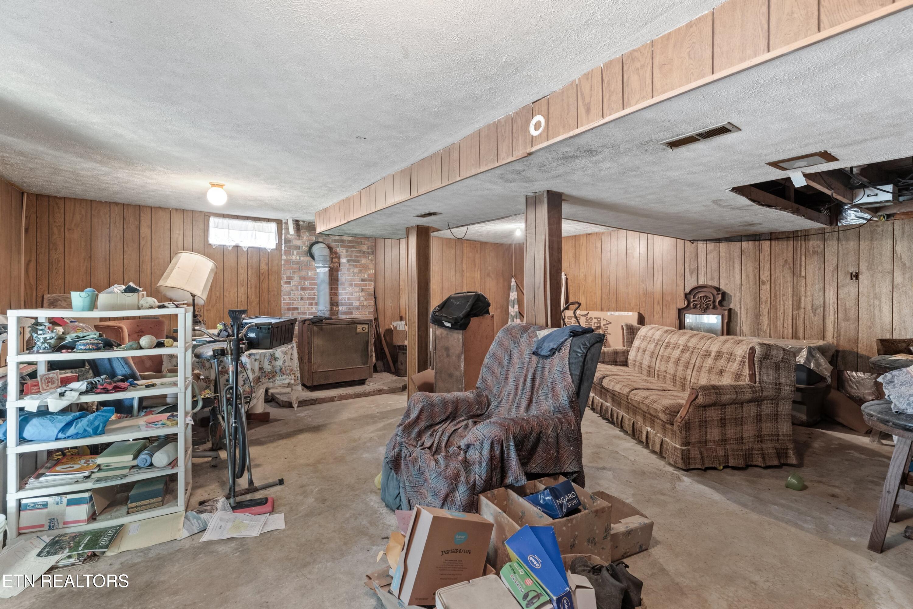 1900 Mountain View Avenue Kingsport TN 37664