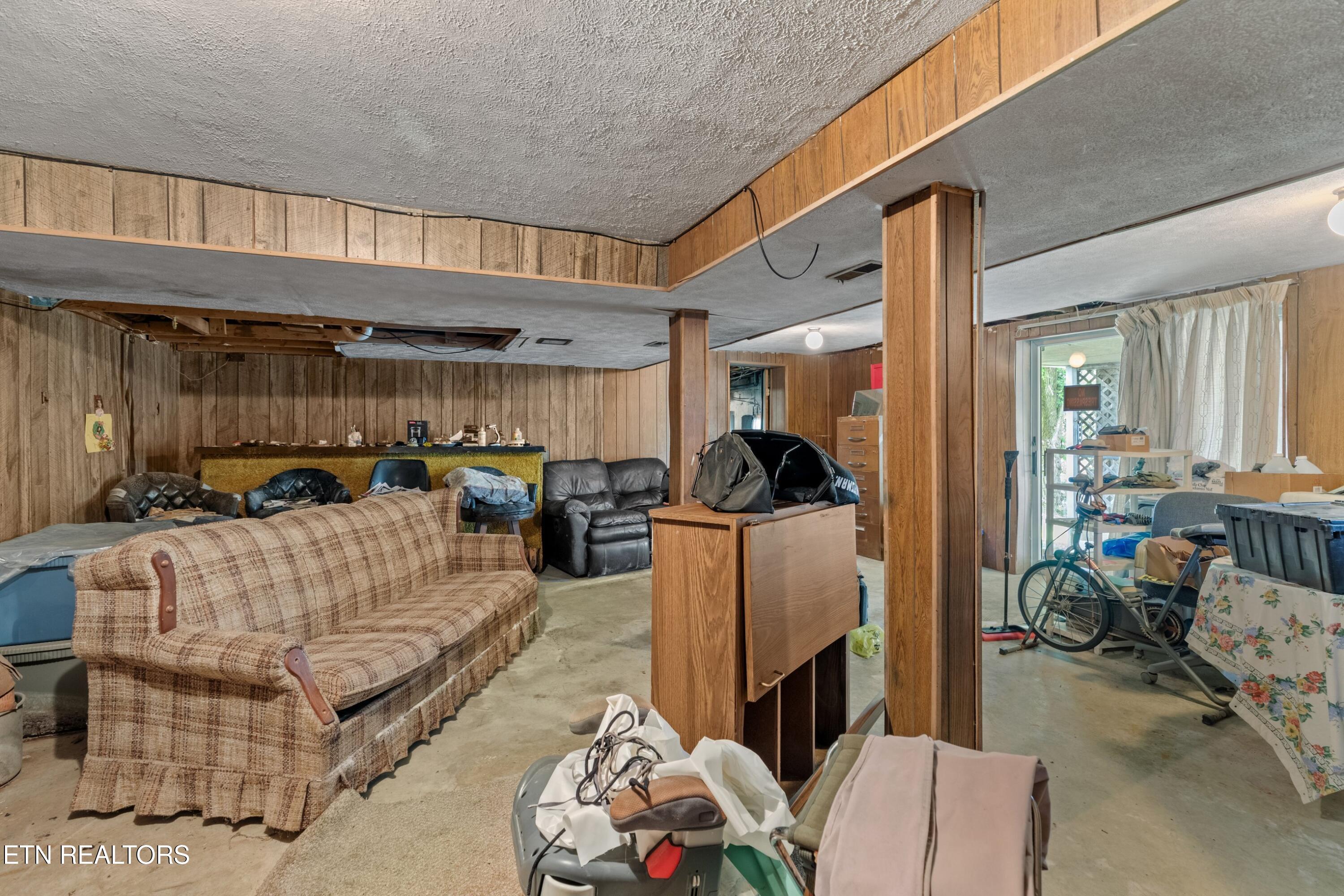 1900 Mountain View Avenue Kingsport TN 37664