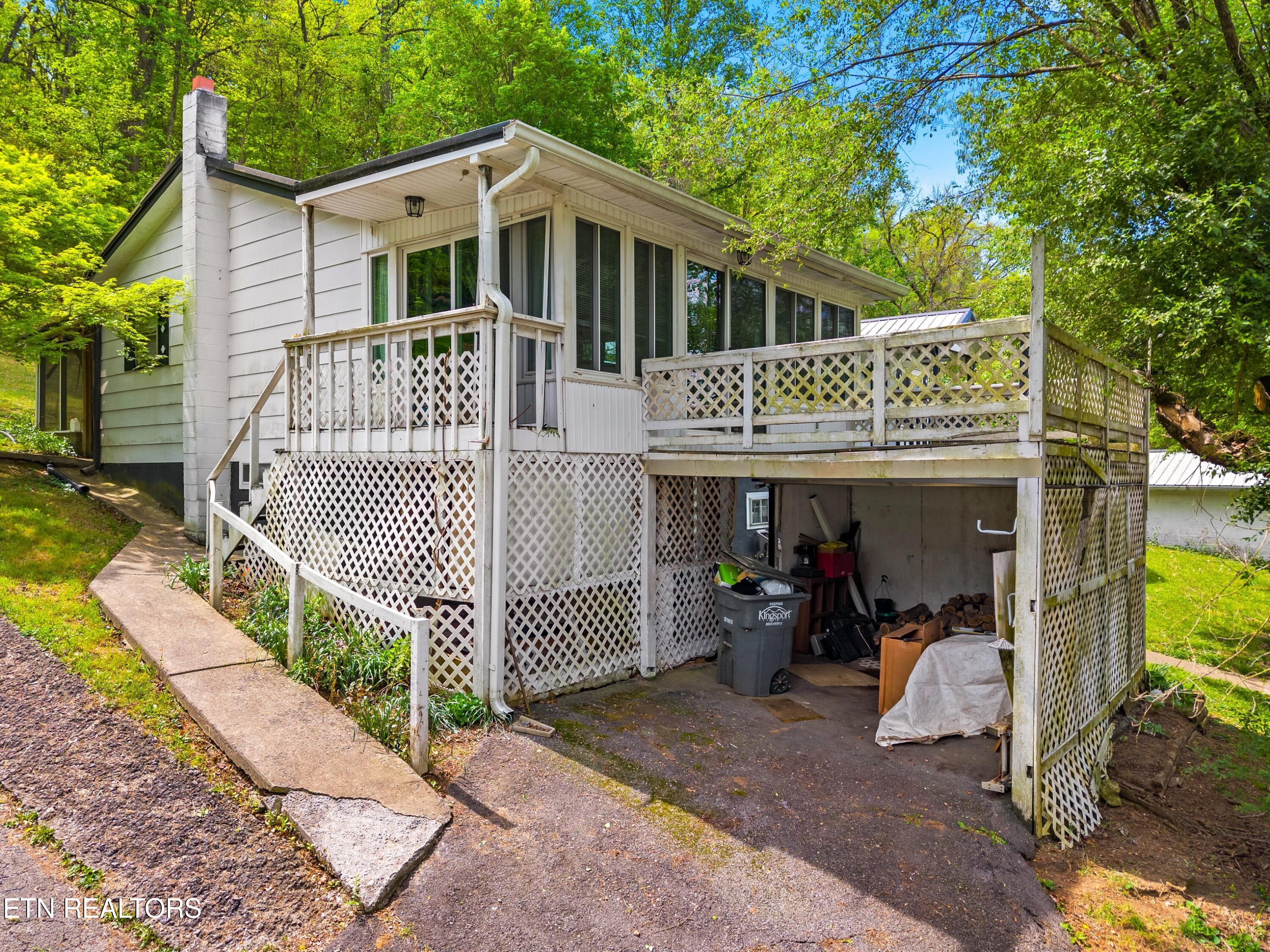 1900 Mountain View Avenue Kingsport TN 37664