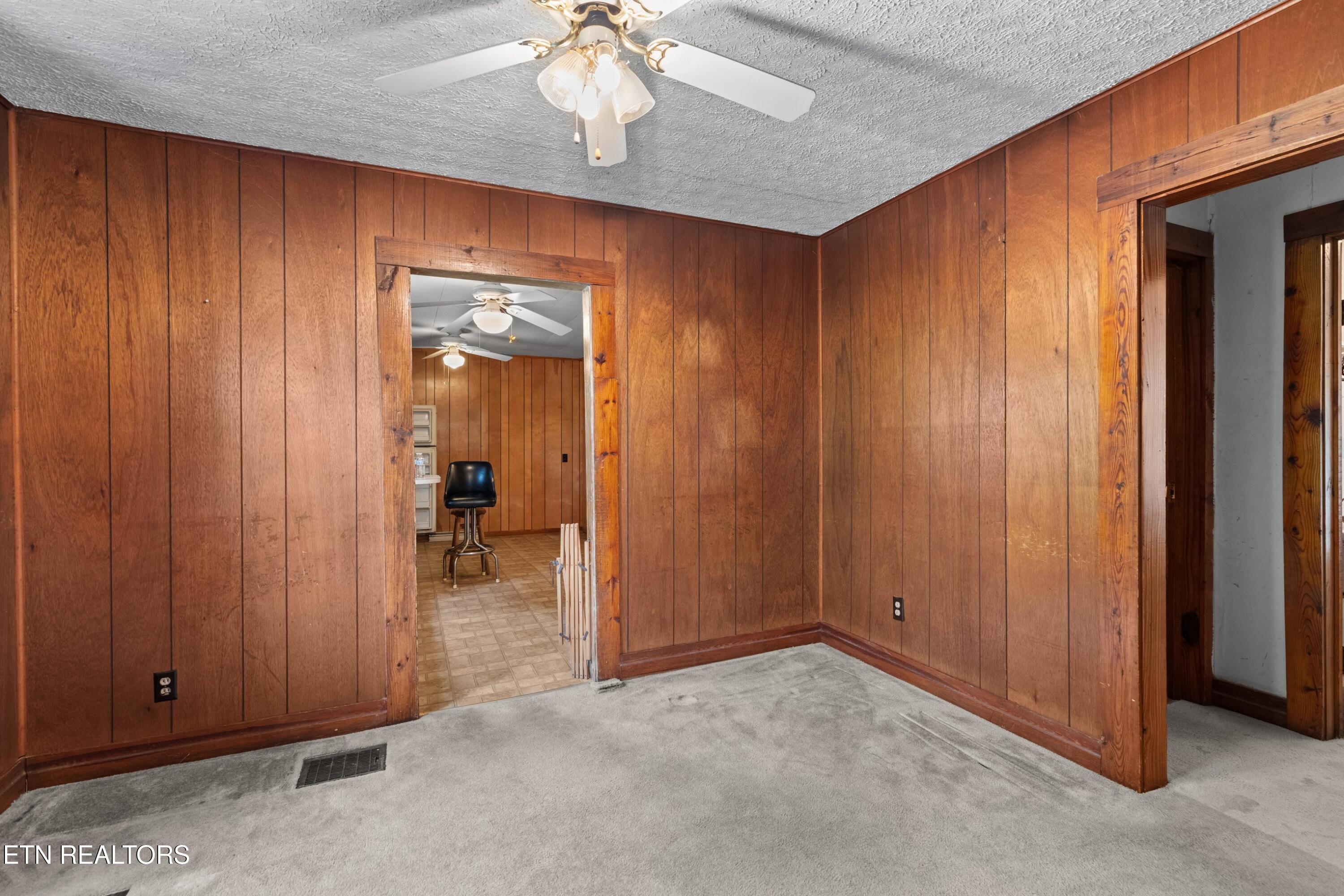 1900 Mountain View Avenue Kingsport TN 37664