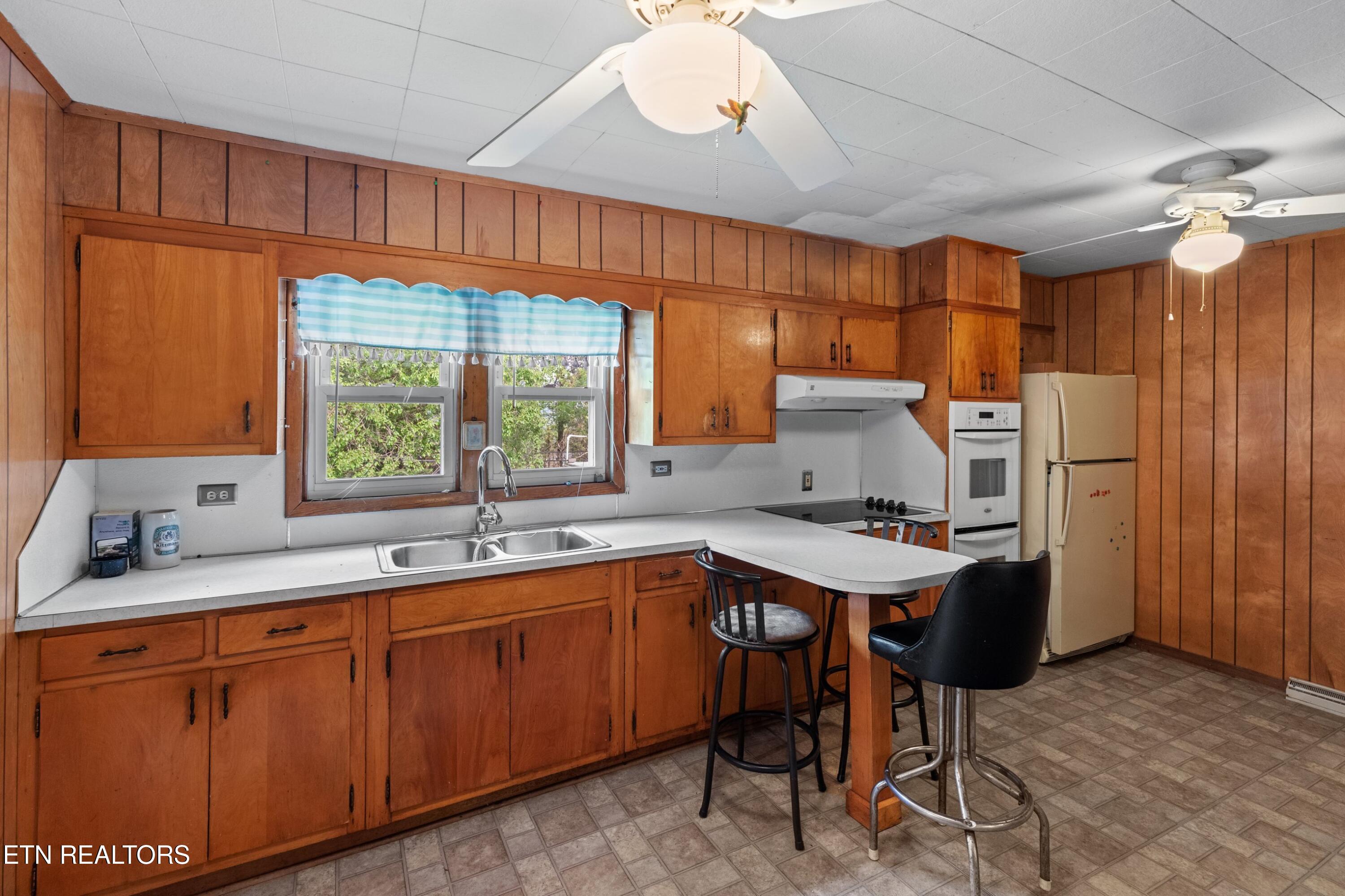 1900 Mountain View Avenue Kingsport TN 37664