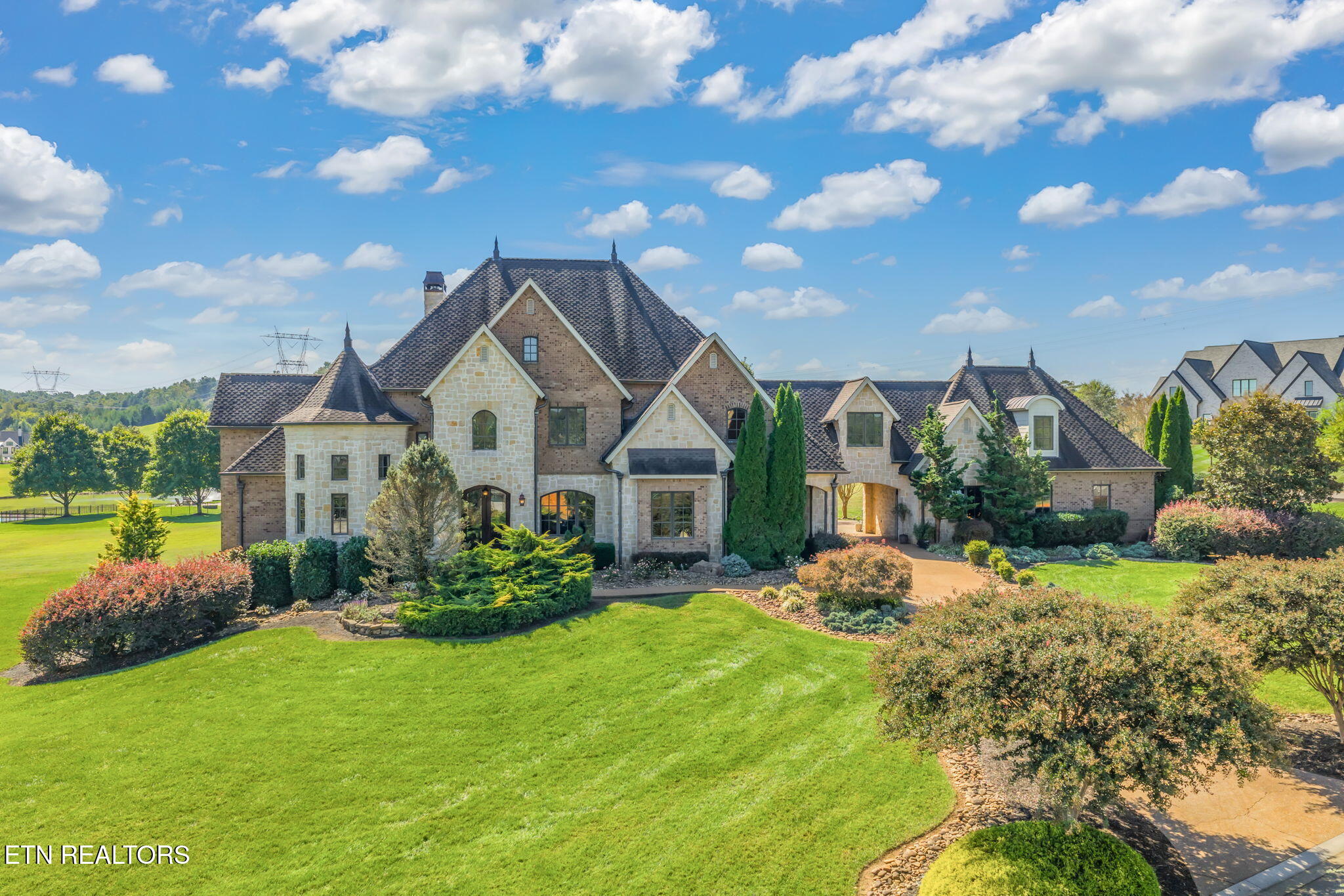 203 Lake Forest Way Louisville TN 37777