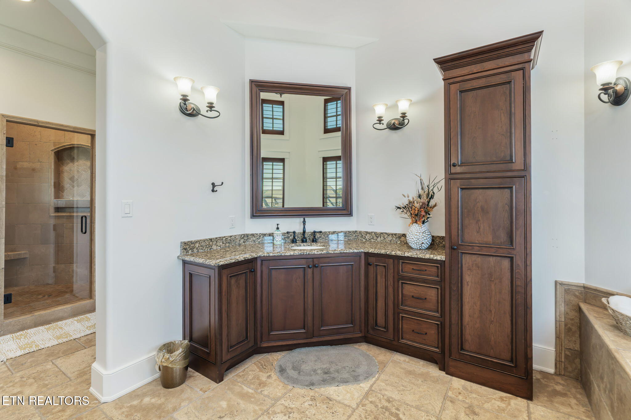 203 Lake Forest Way Louisville TN 37777