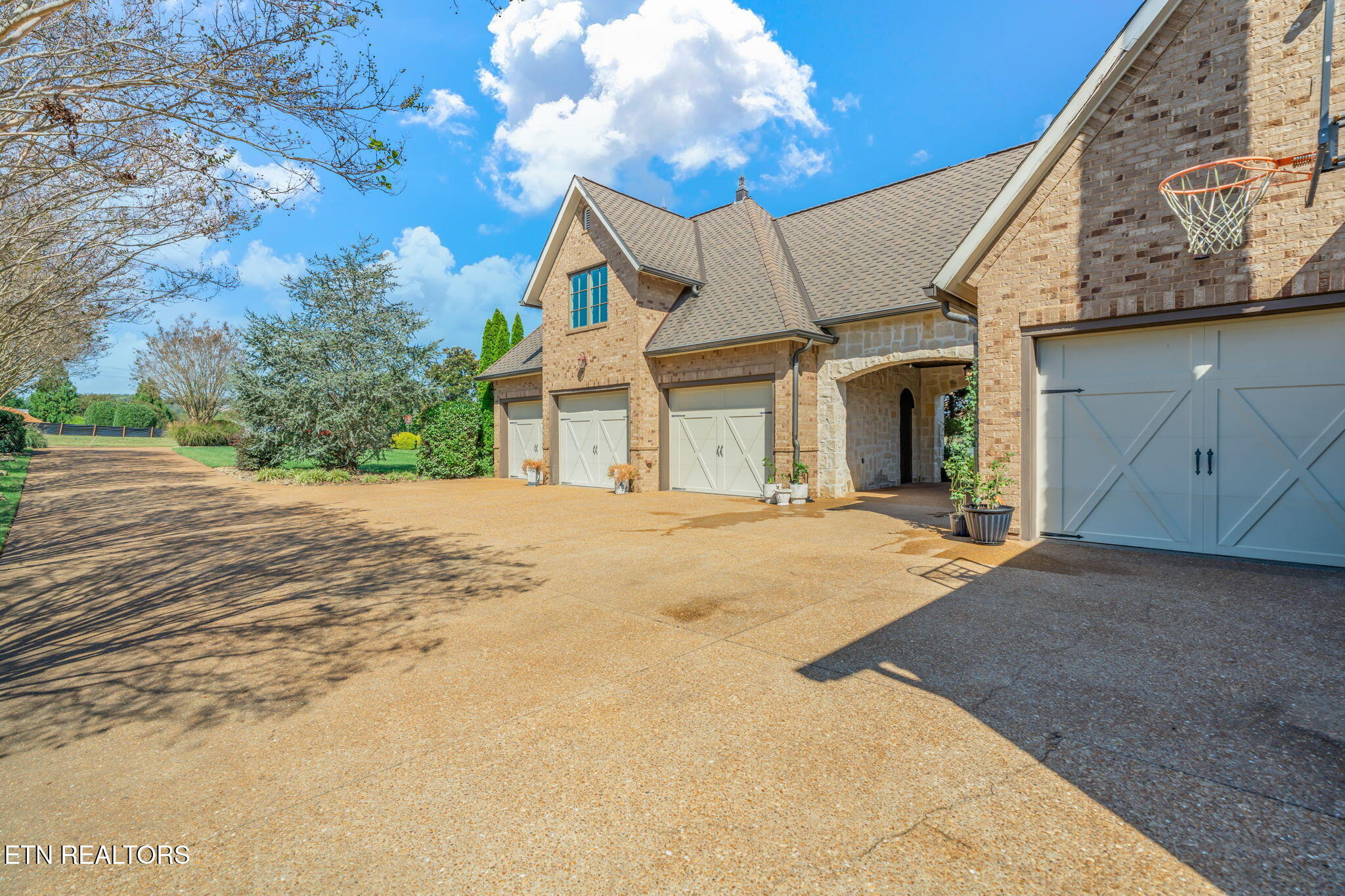 203 Lake Forest Way Louisville TN 37777