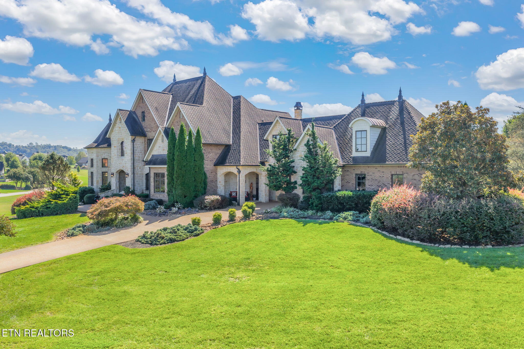 203 Lake Forest Way Louisville TN 37777