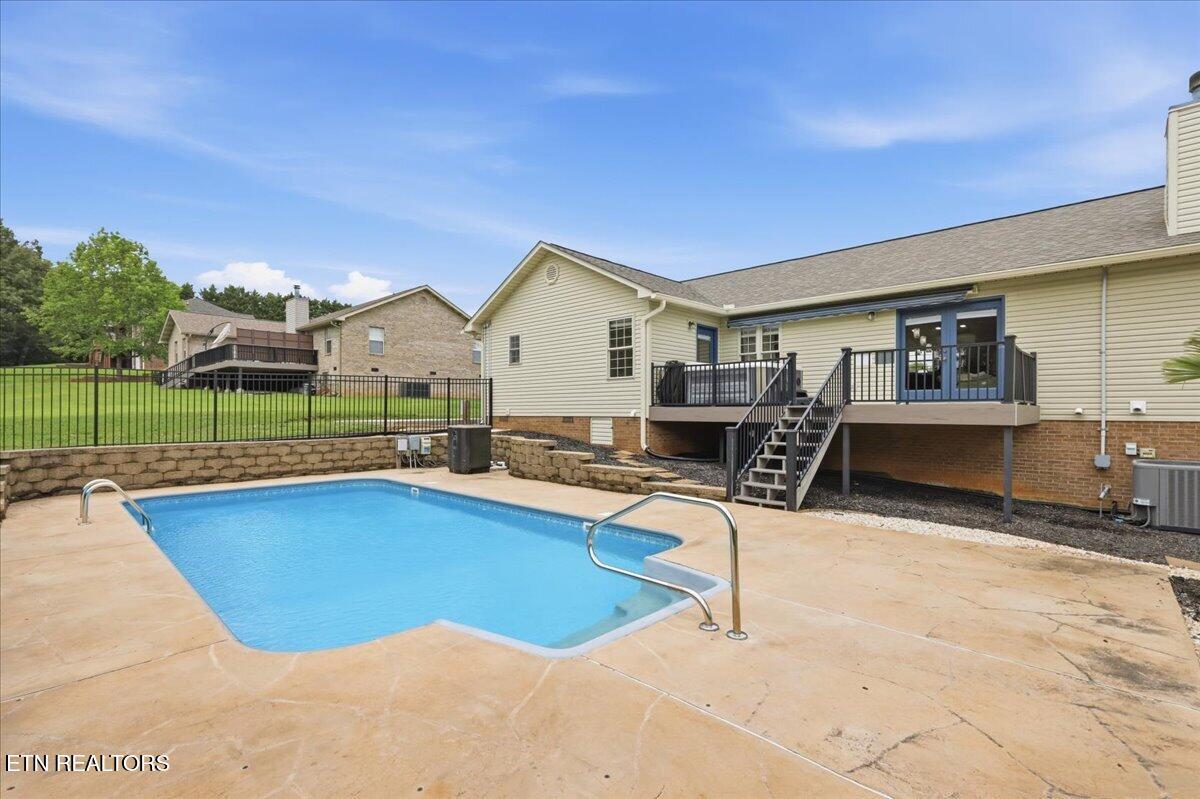 1930 Big Buck Lane Sevierville TN 37876
