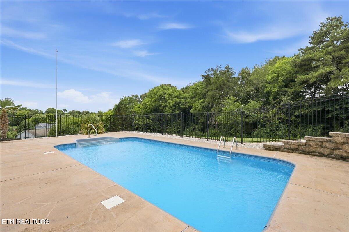1930 Big Buck Lane Sevierville TN 37876