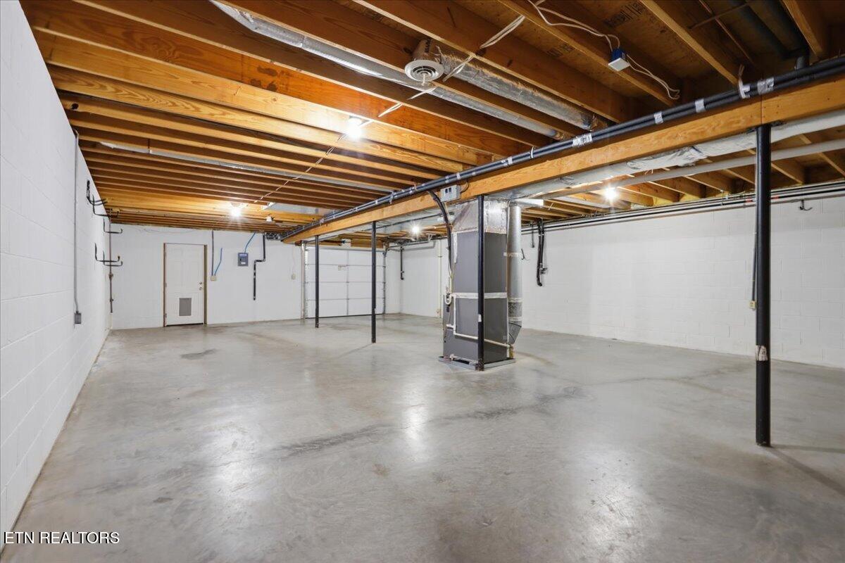 1930 Big Buck Lane Sevierville TN 37876
