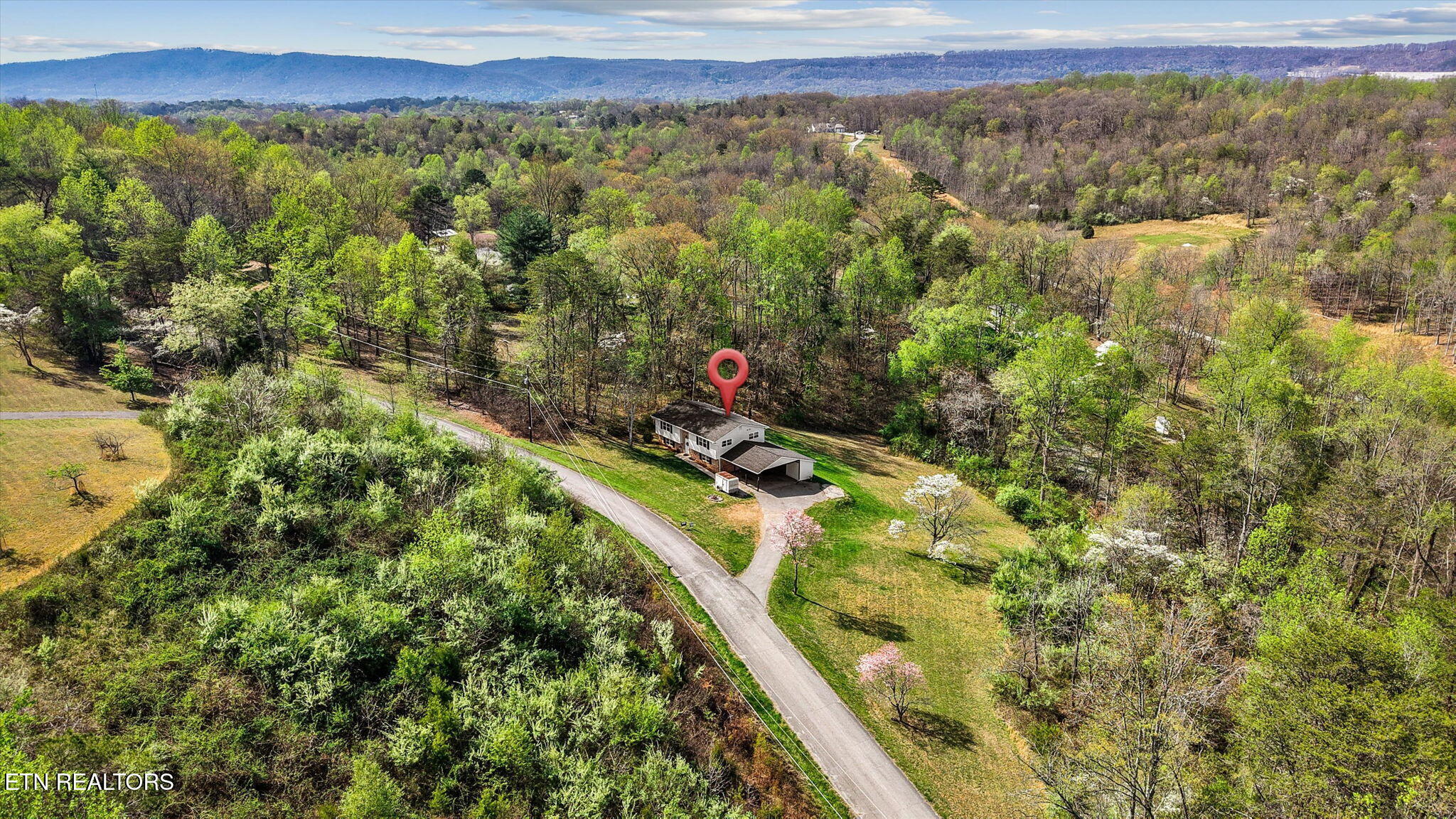 305 Dan Circle Rockwood TN 37854