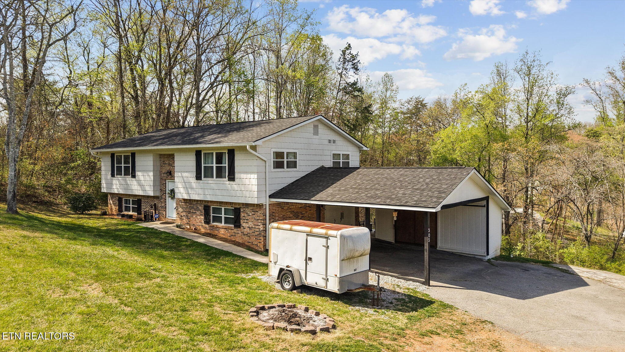 305 Dan Circle Rockwood TN 37854