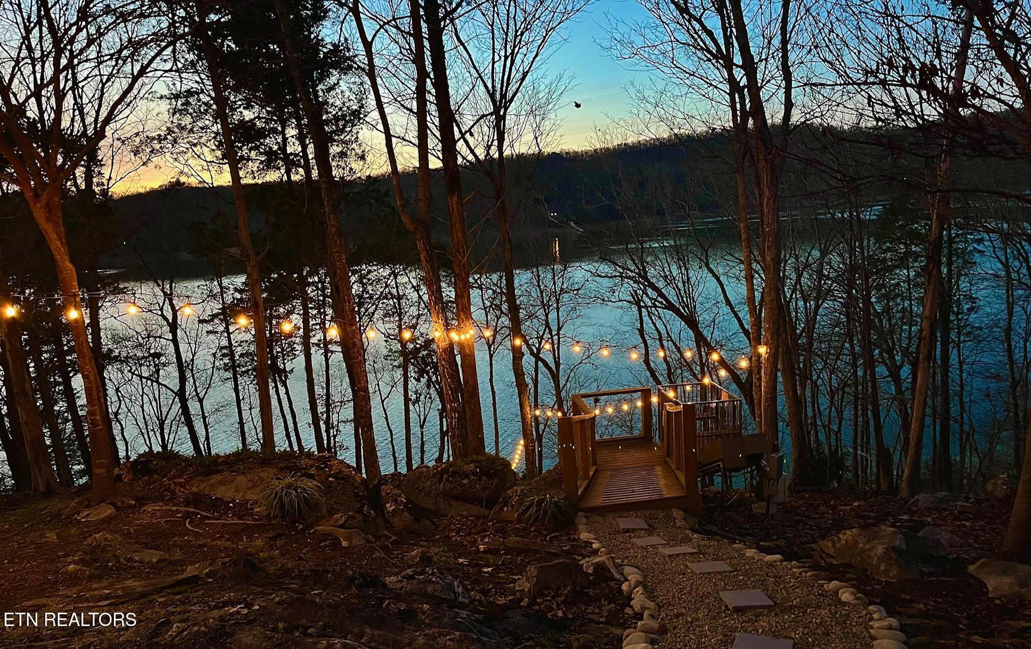 1349 Hickory Pointe Lane Maynardville TN 37807