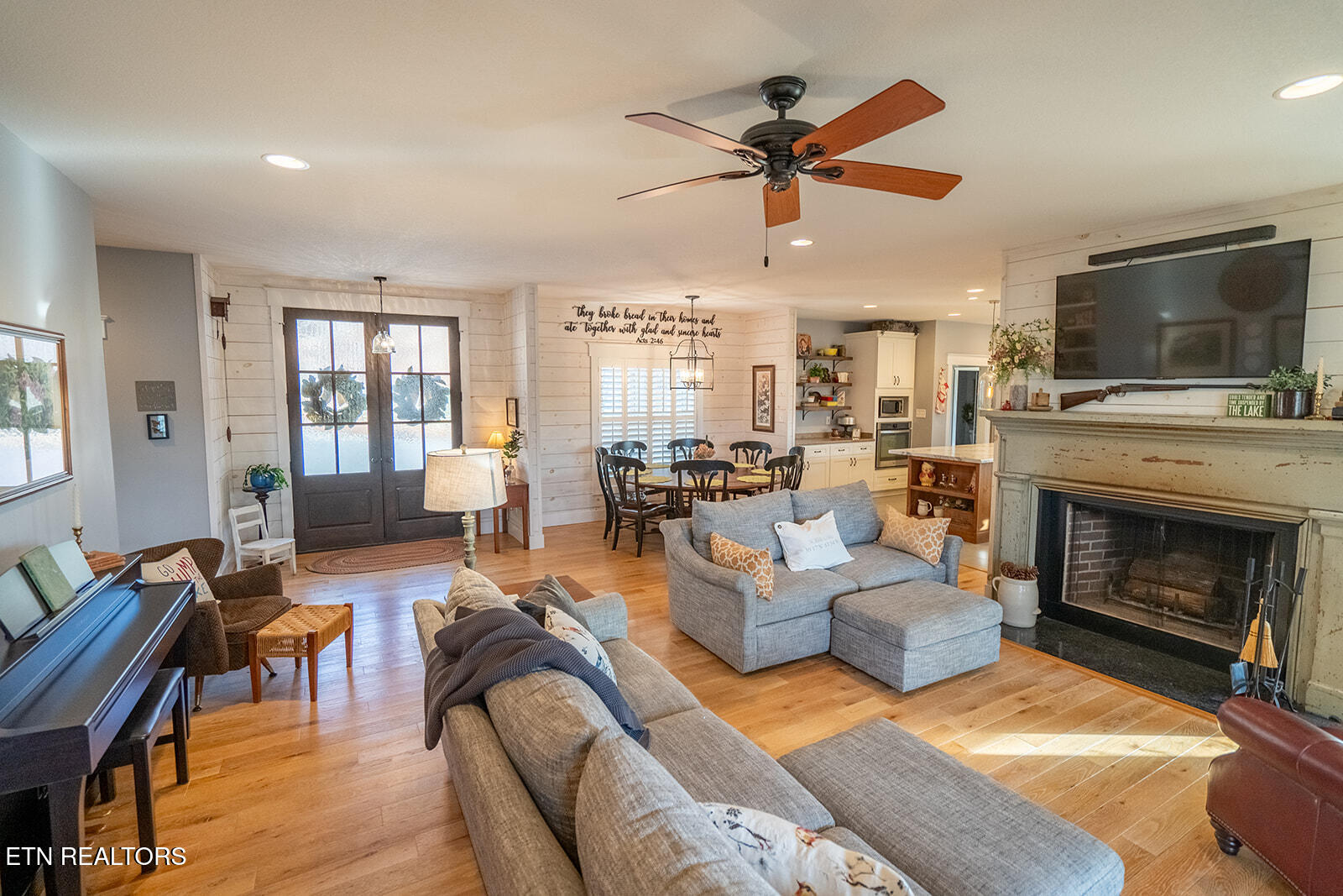 1349 Hickory Pointe Lane Maynardville TN 37807