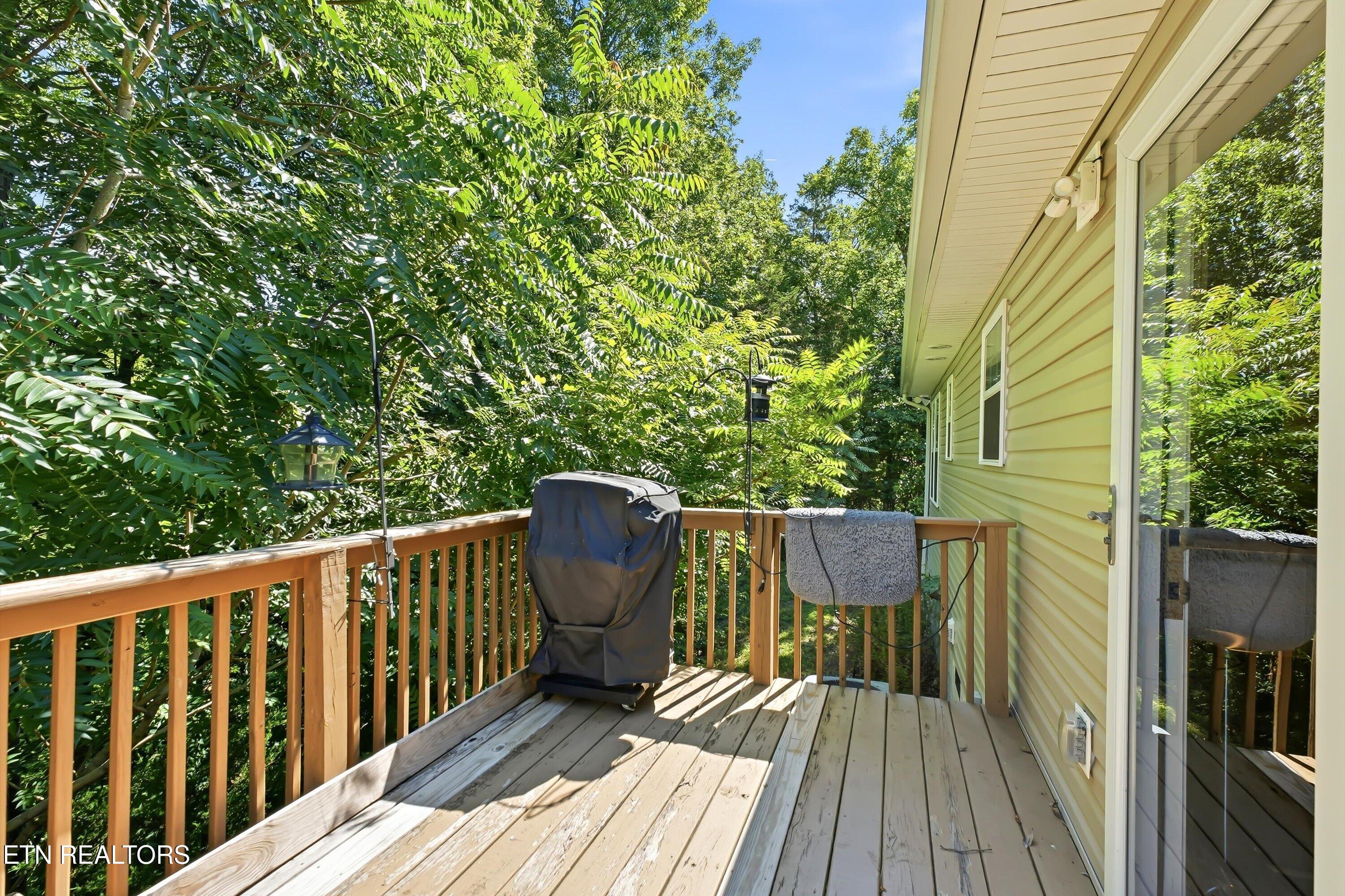 1044 Lake Smoky Road Sevierville TN 37876