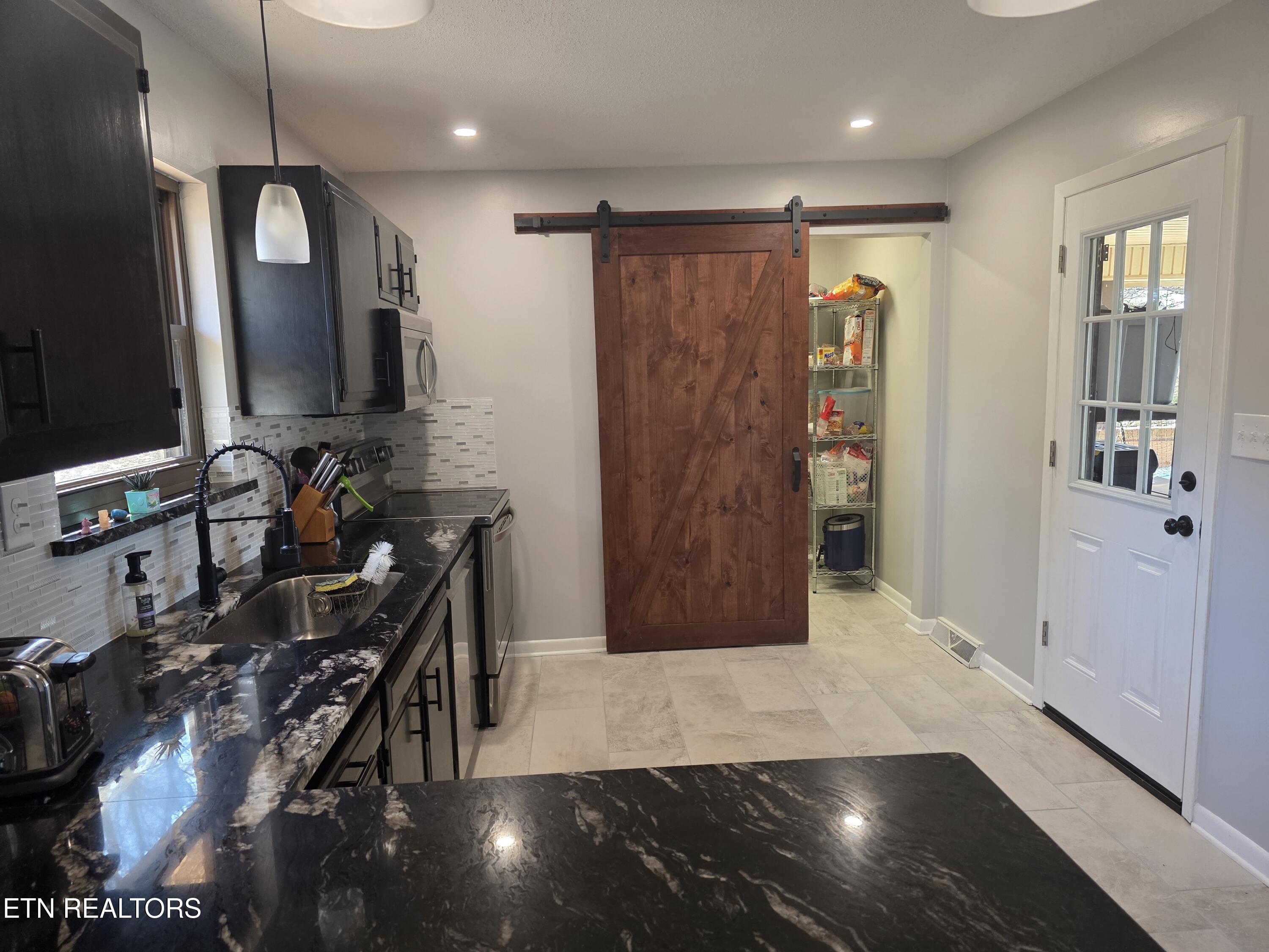 1808 E Alpine Drive Maryville TN 37804