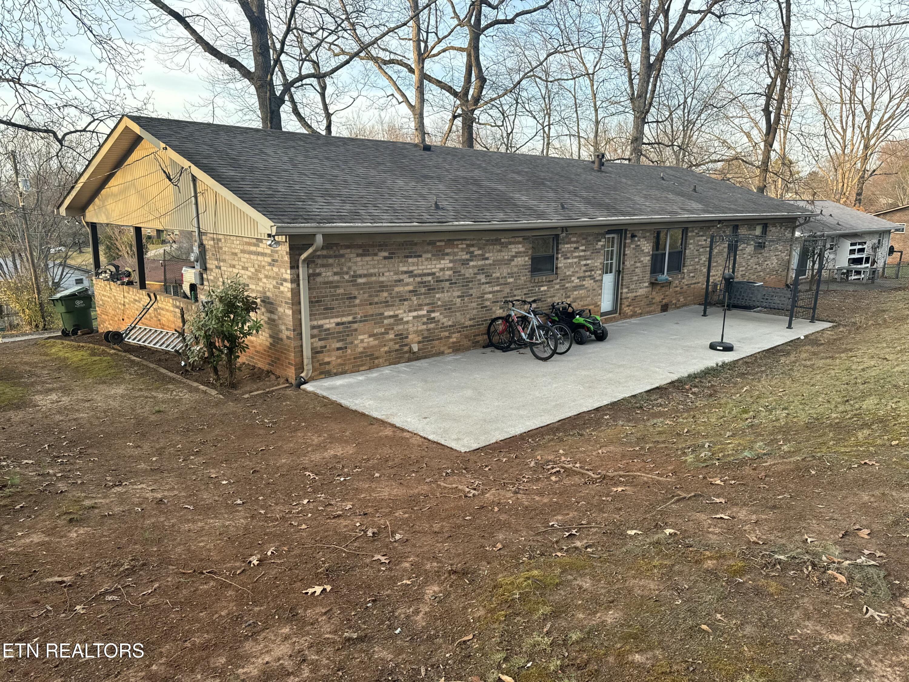 1808 E Alpine Drive Maryville TN 37804