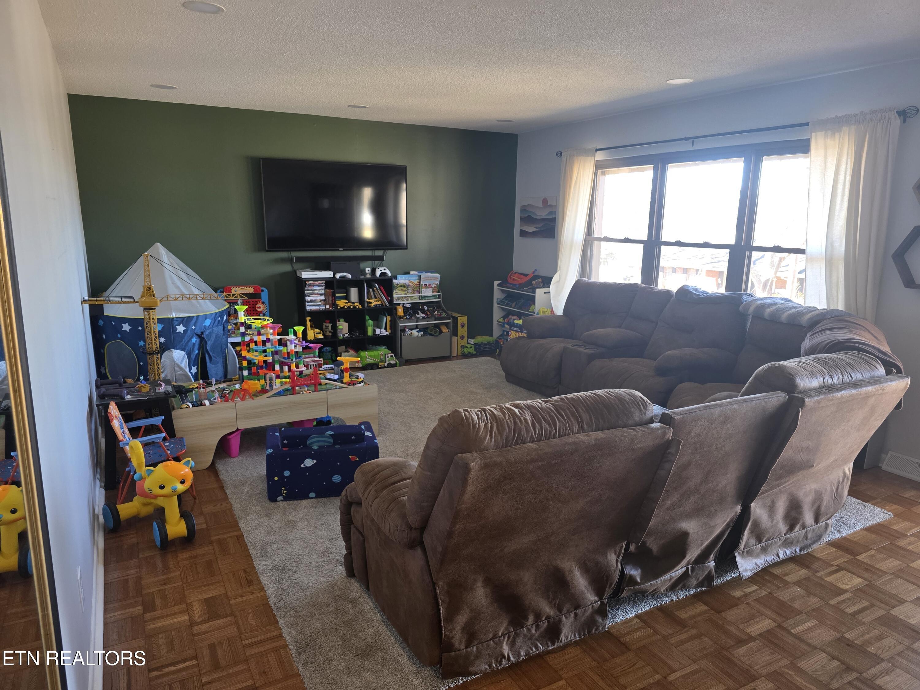 1808 E Alpine Drive Maryville TN 37804