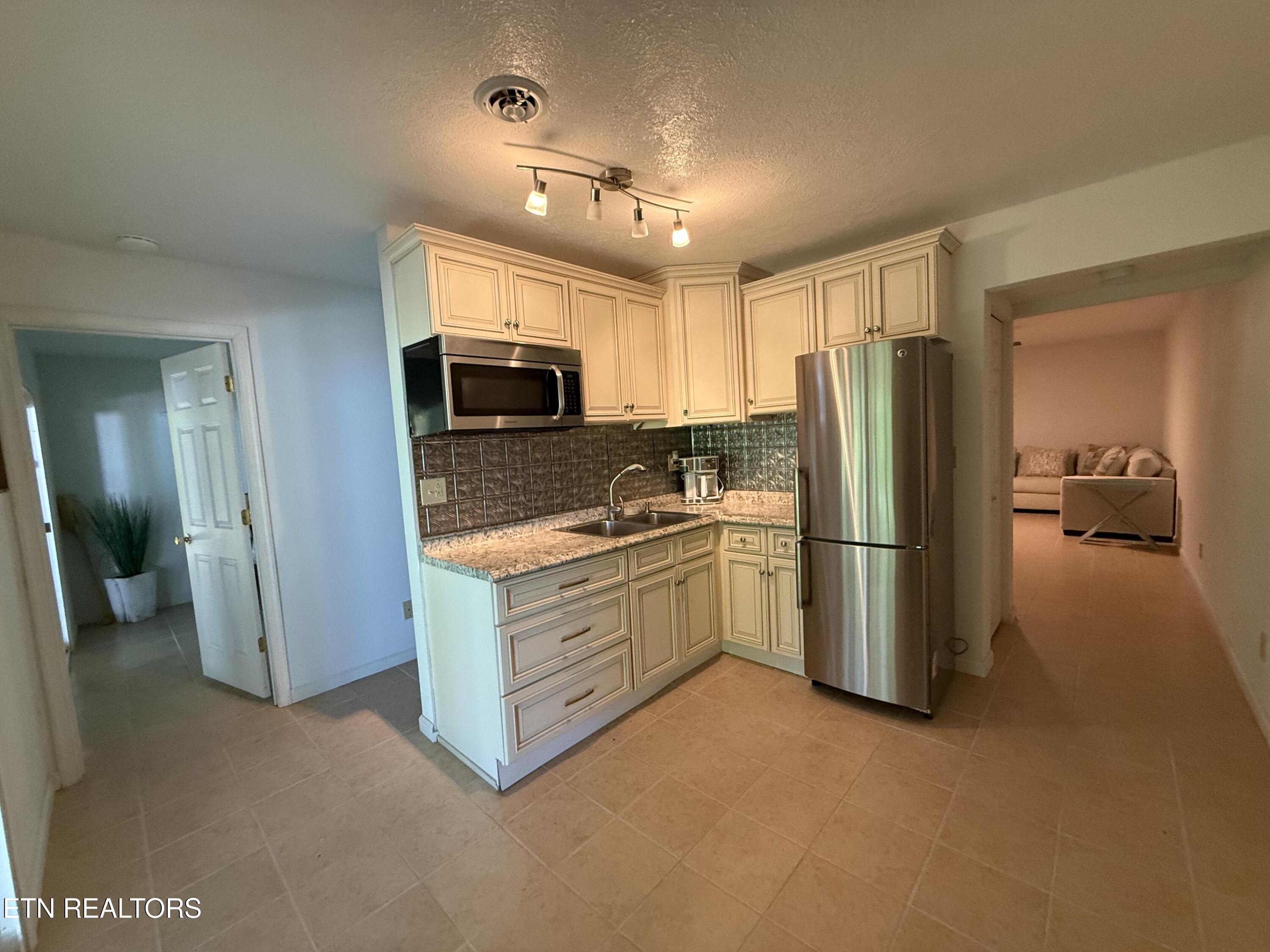 222 Big Creek Lane Lafollette TN 37766