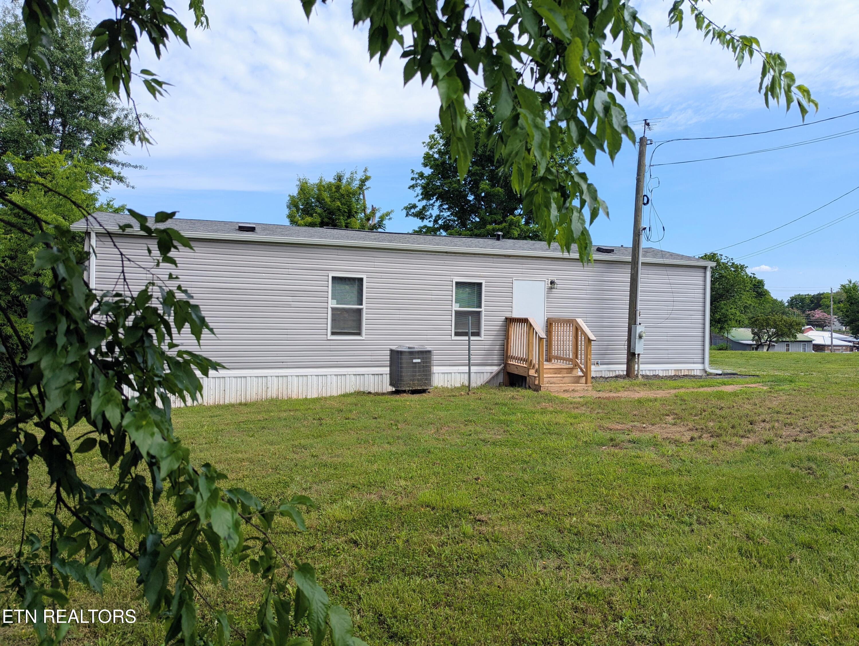 203 Pettit Street Vonore TN 37885