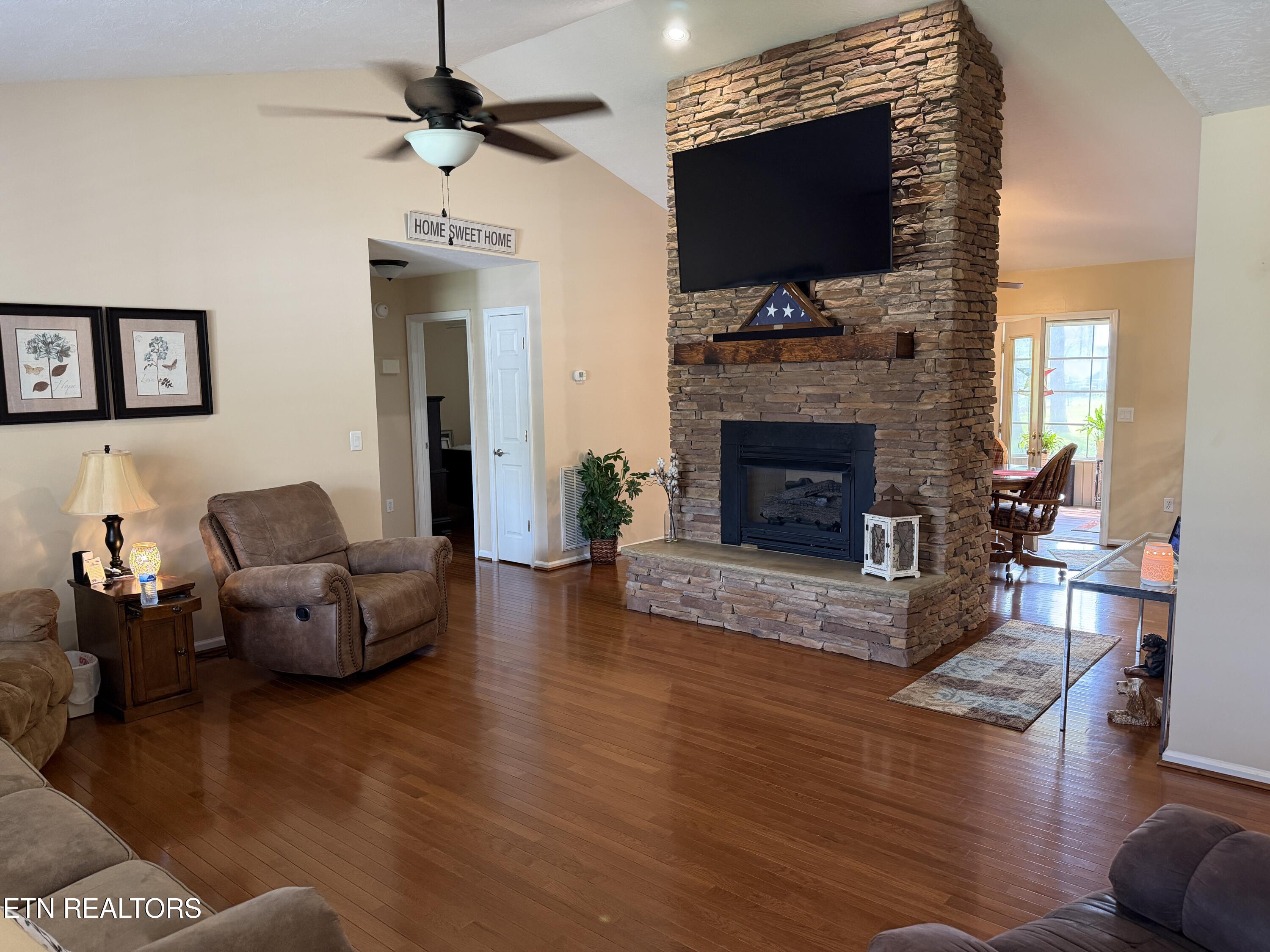 365 Carriage Drive Crossville TN 38555
