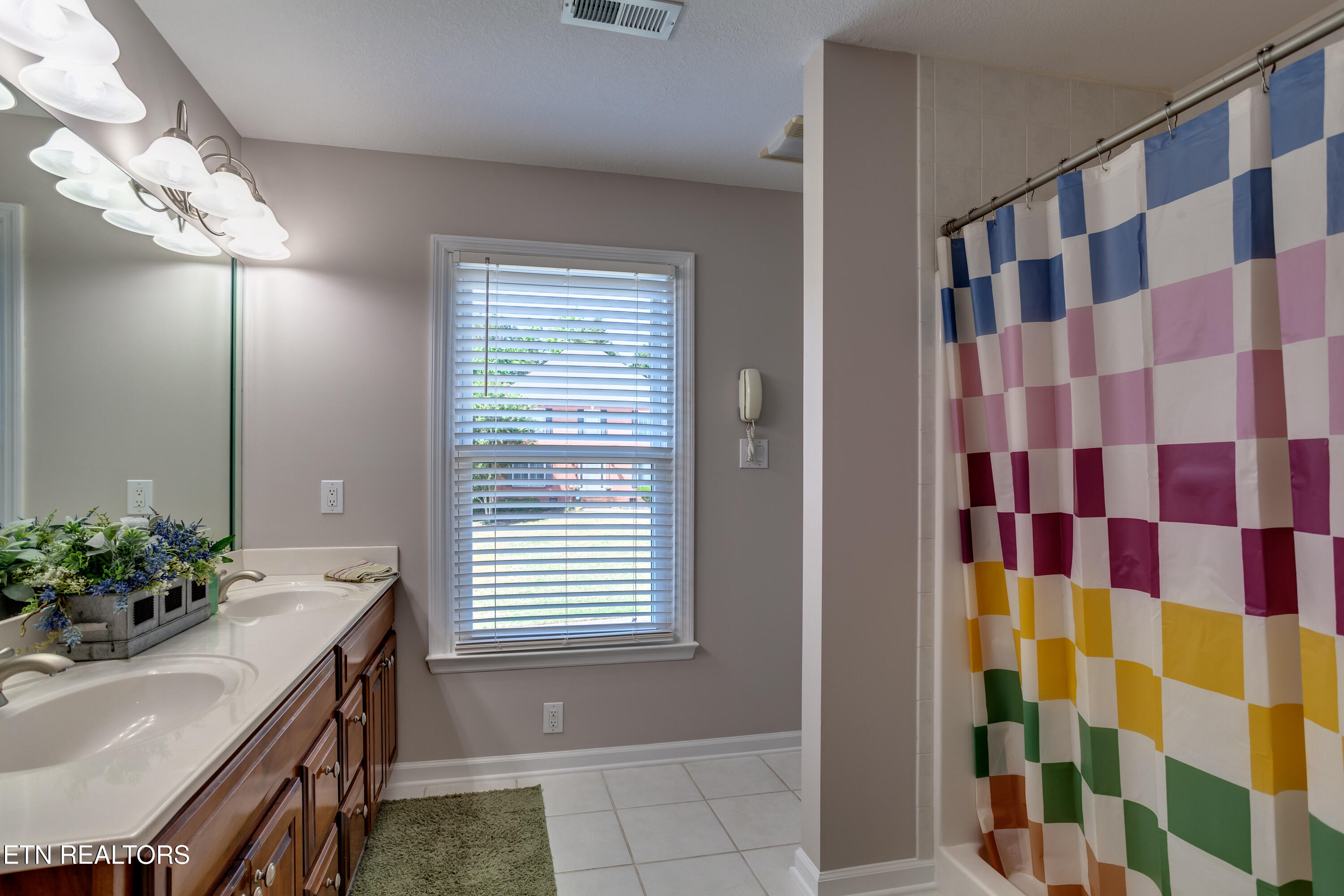 3310 Whispering Oaks Drive Knoxville TN 37938