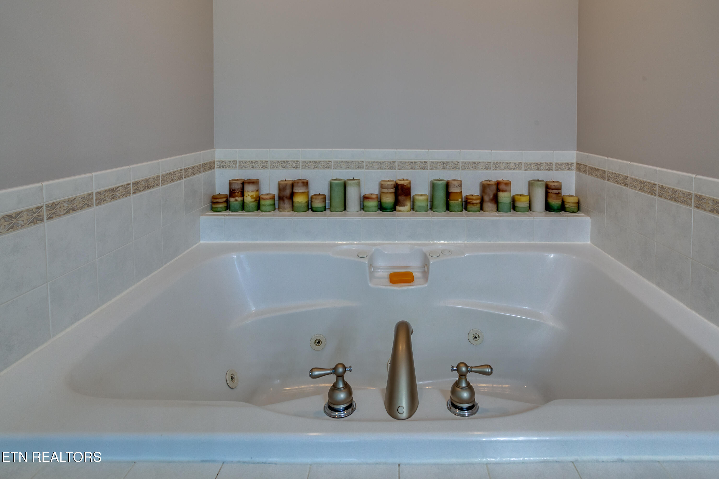 3310 Whispering Oaks Drive Knoxville TN 37938